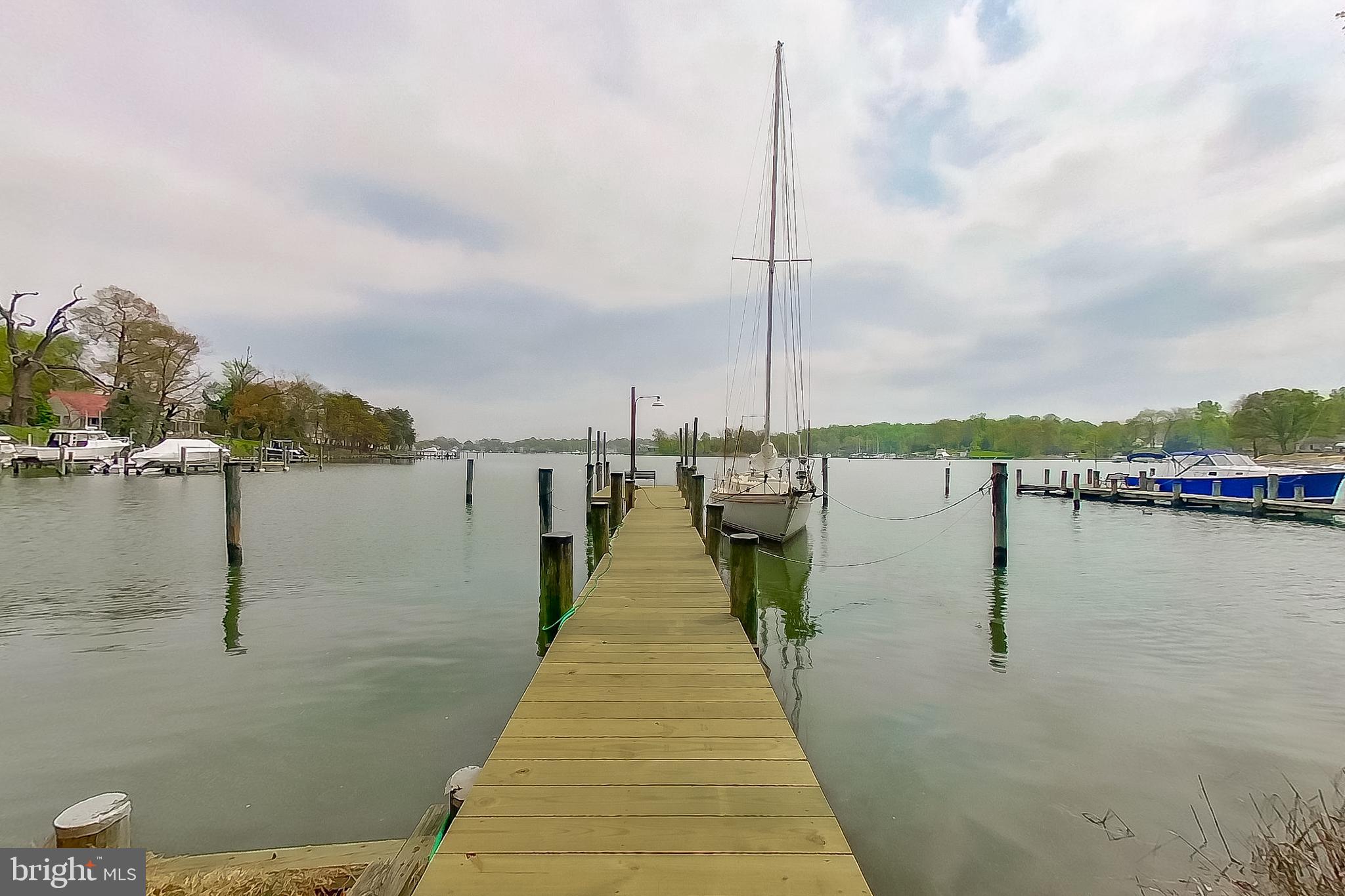 ANNAPOLIS ROADS - Residential