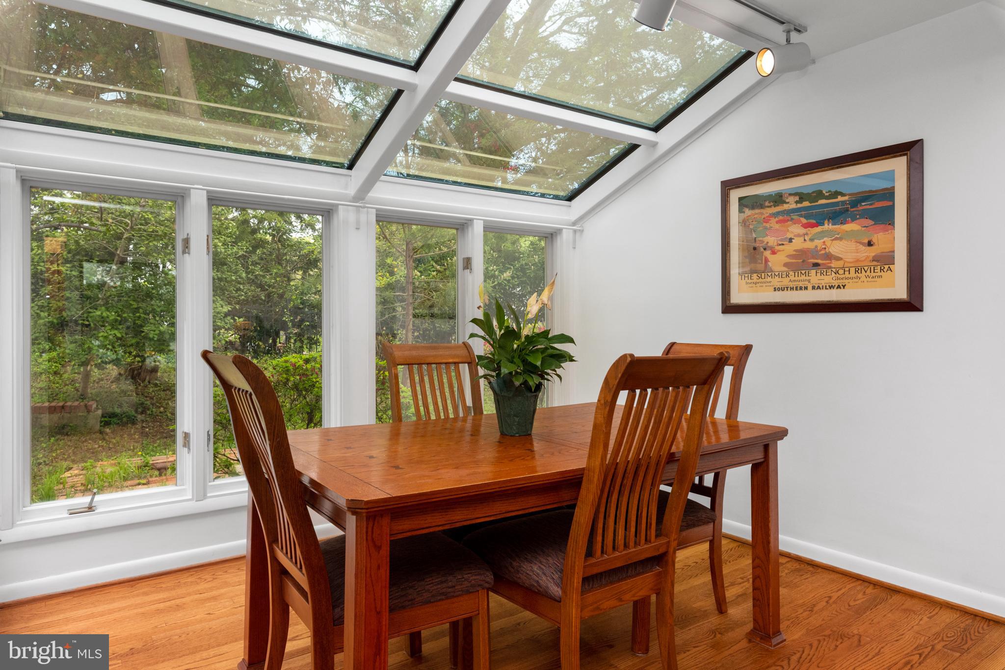 ANNAPOLIS ROADS - Residential