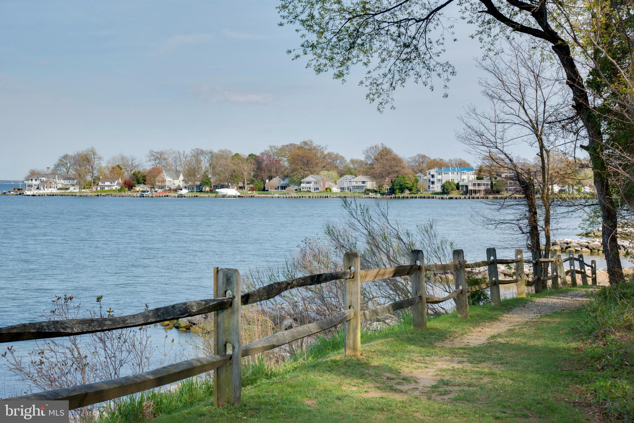 ANNAPOLIS ROADS - Residential