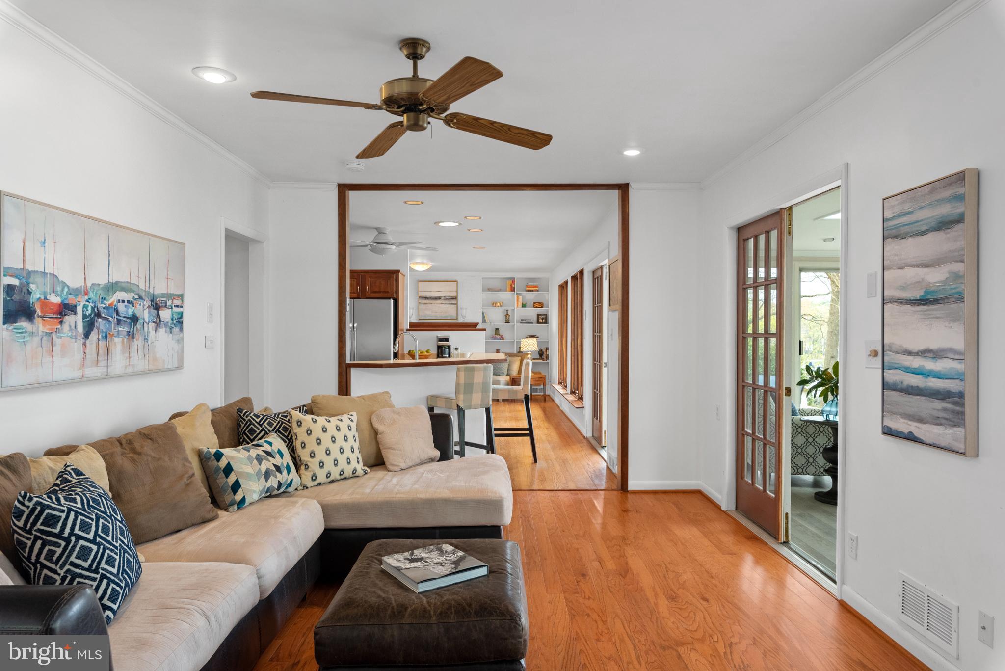 ANNAPOLIS ROADS - Residential