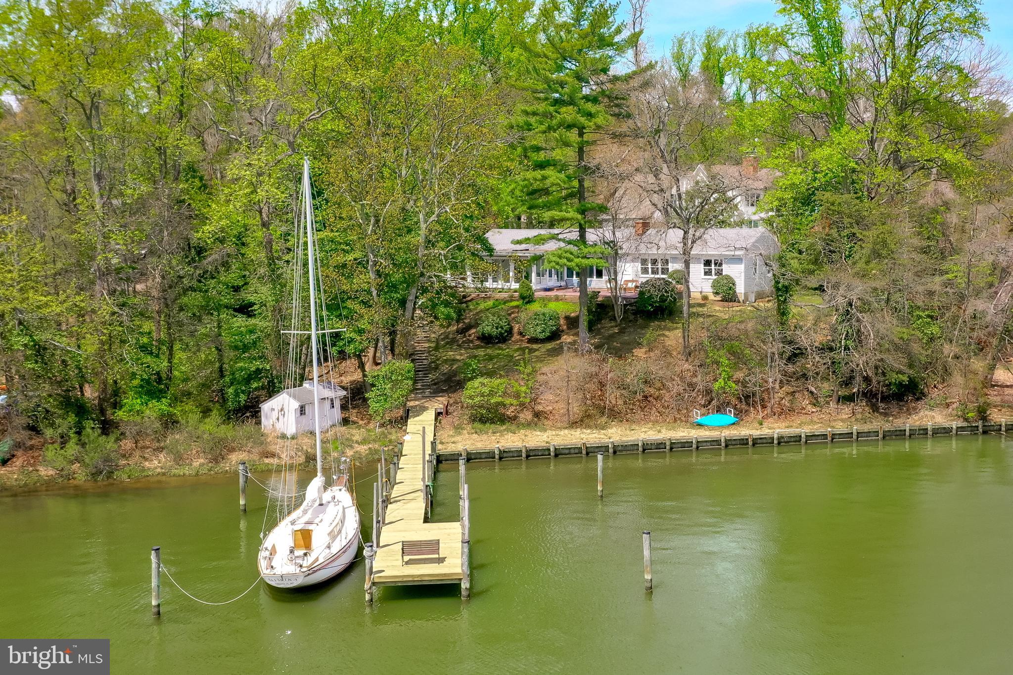 ANNAPOLIS ROADS - Residential