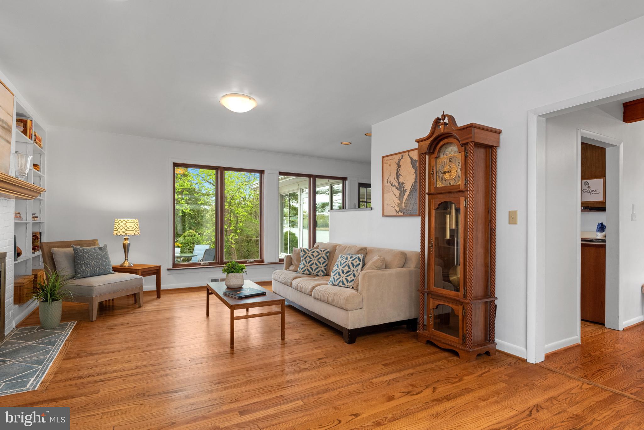 ANNAPOLIS ROADS - Residential