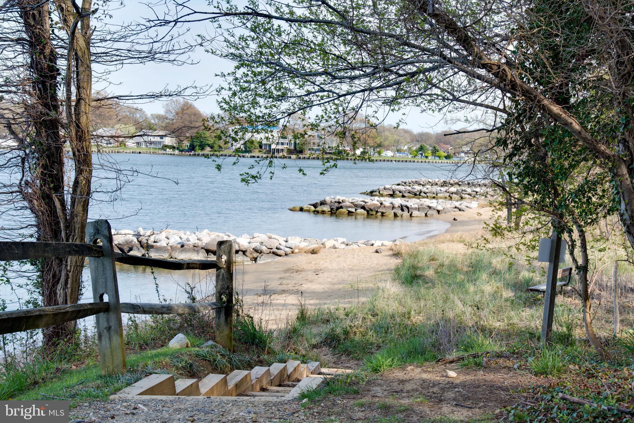 ANNAPOLIS ROADS - Residential
