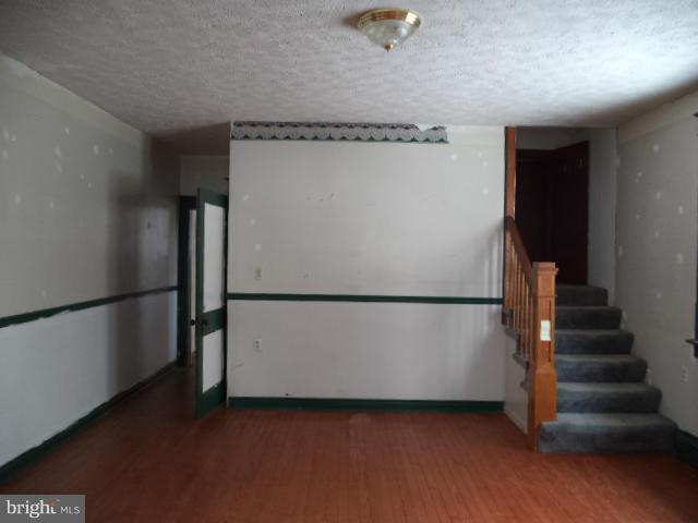 CEDAR CREST - Residential