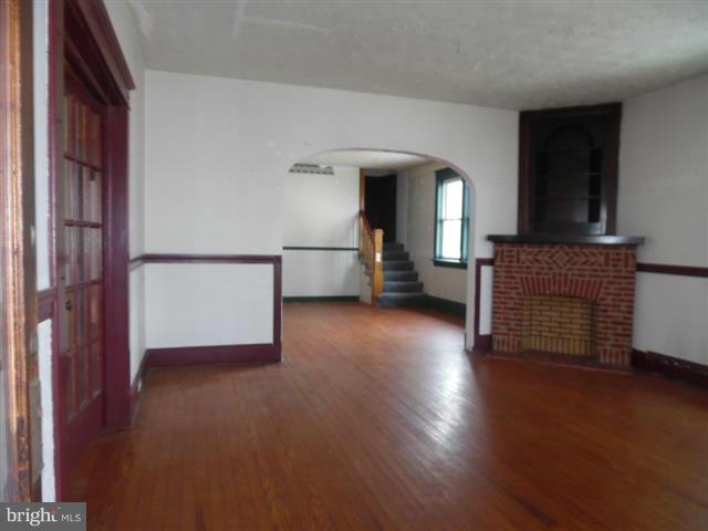 CEDAR CREST - Residential