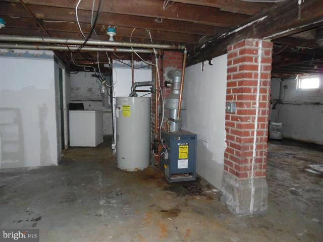 CEDAR CREST - Residential