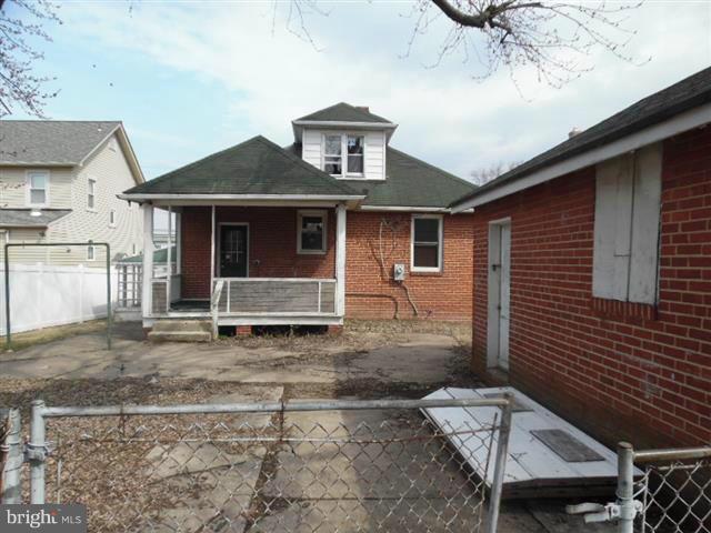 CEDAR CREST - Residential