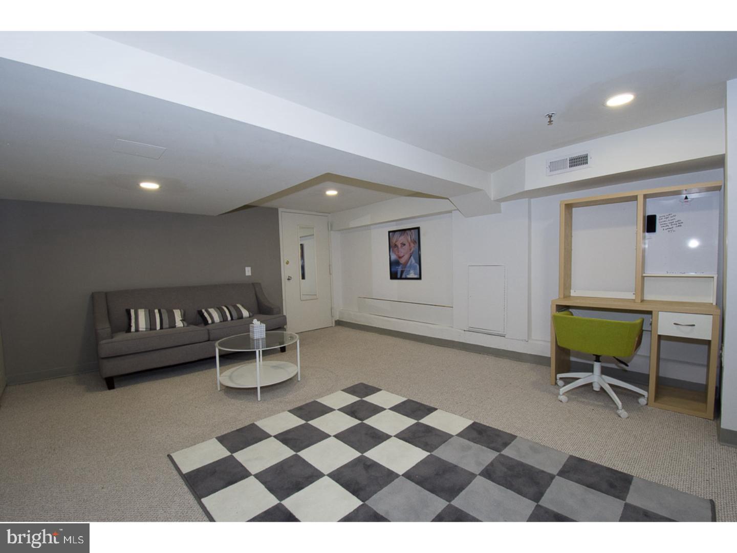 WASHINGTON SQ WEST - Residential