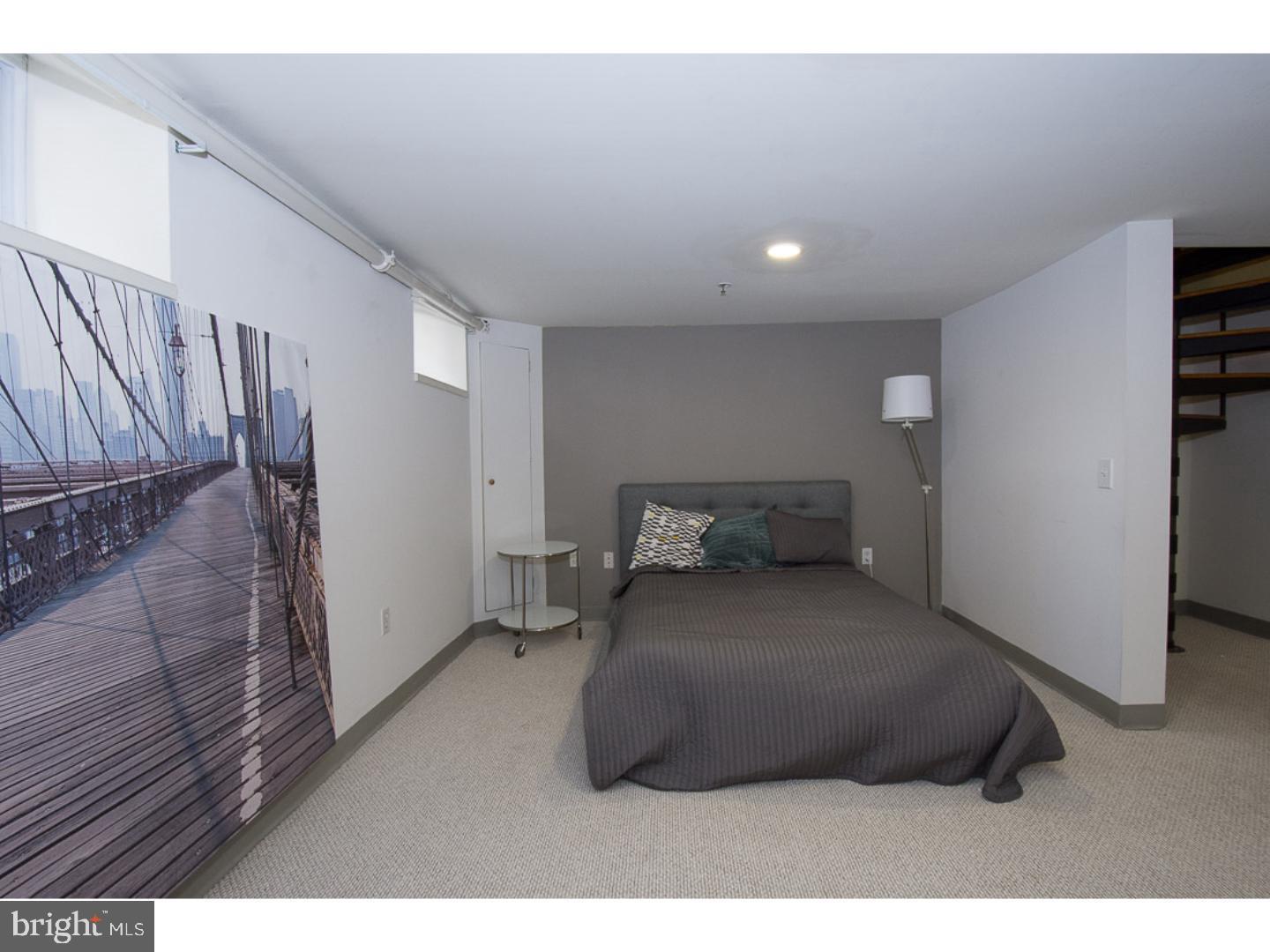 WASHINGTON SQ WEST - Residential