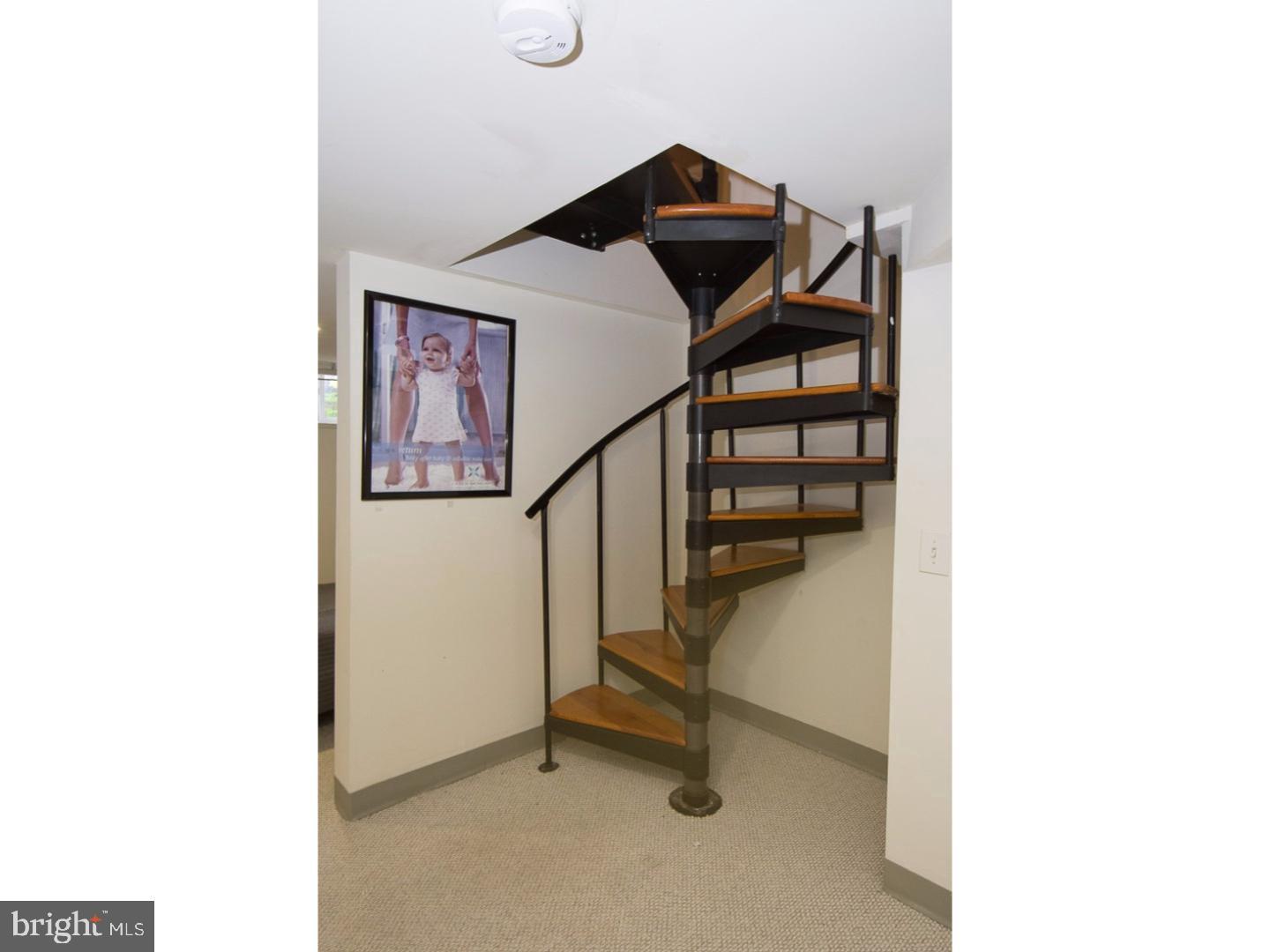 WASHINGTON SQ WEST - Residential