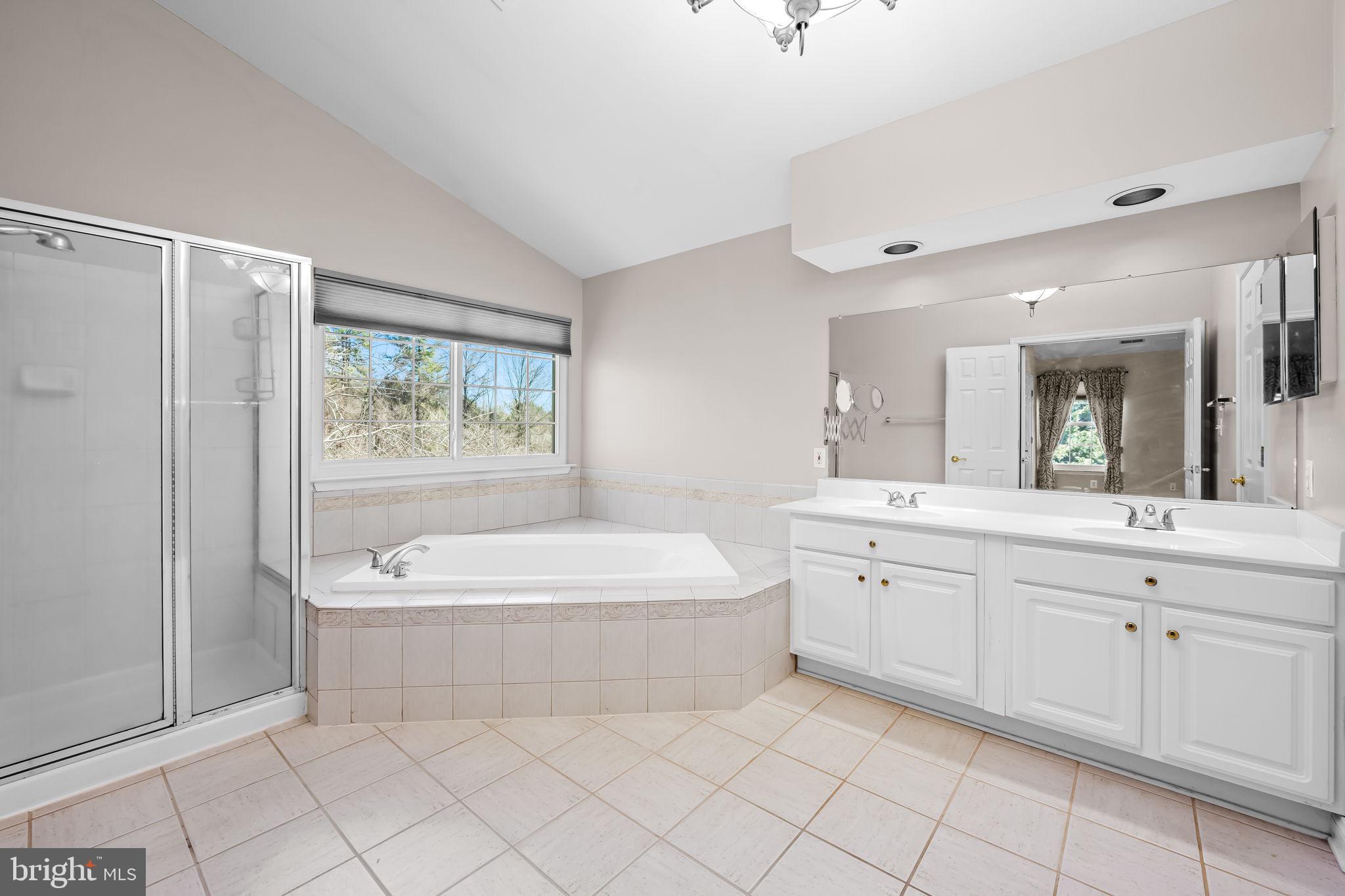 GREENSPRING VALLEY - Residential