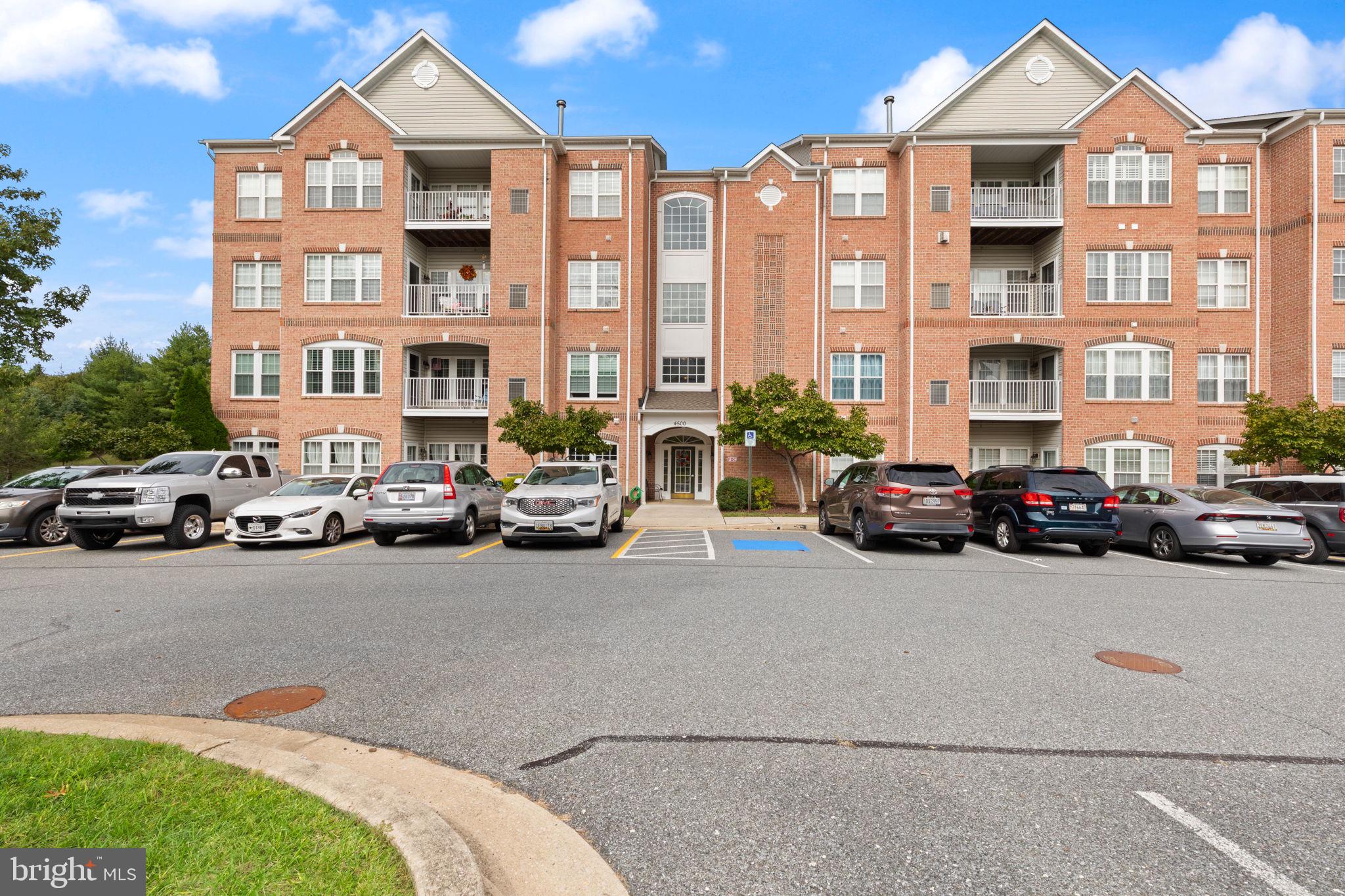 4500 DUNTON TERRACE 8500A