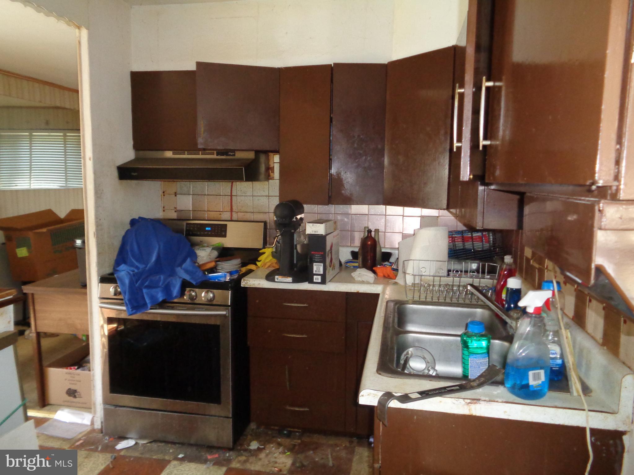 SUBURBIA - Residential