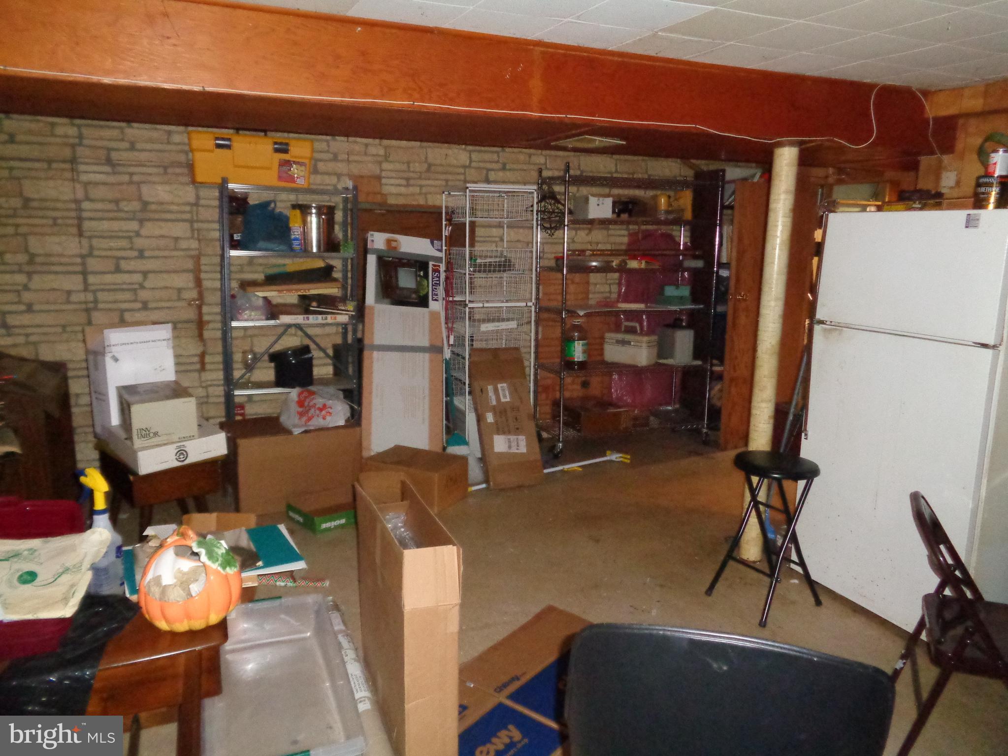 SUBURBIA - Residential