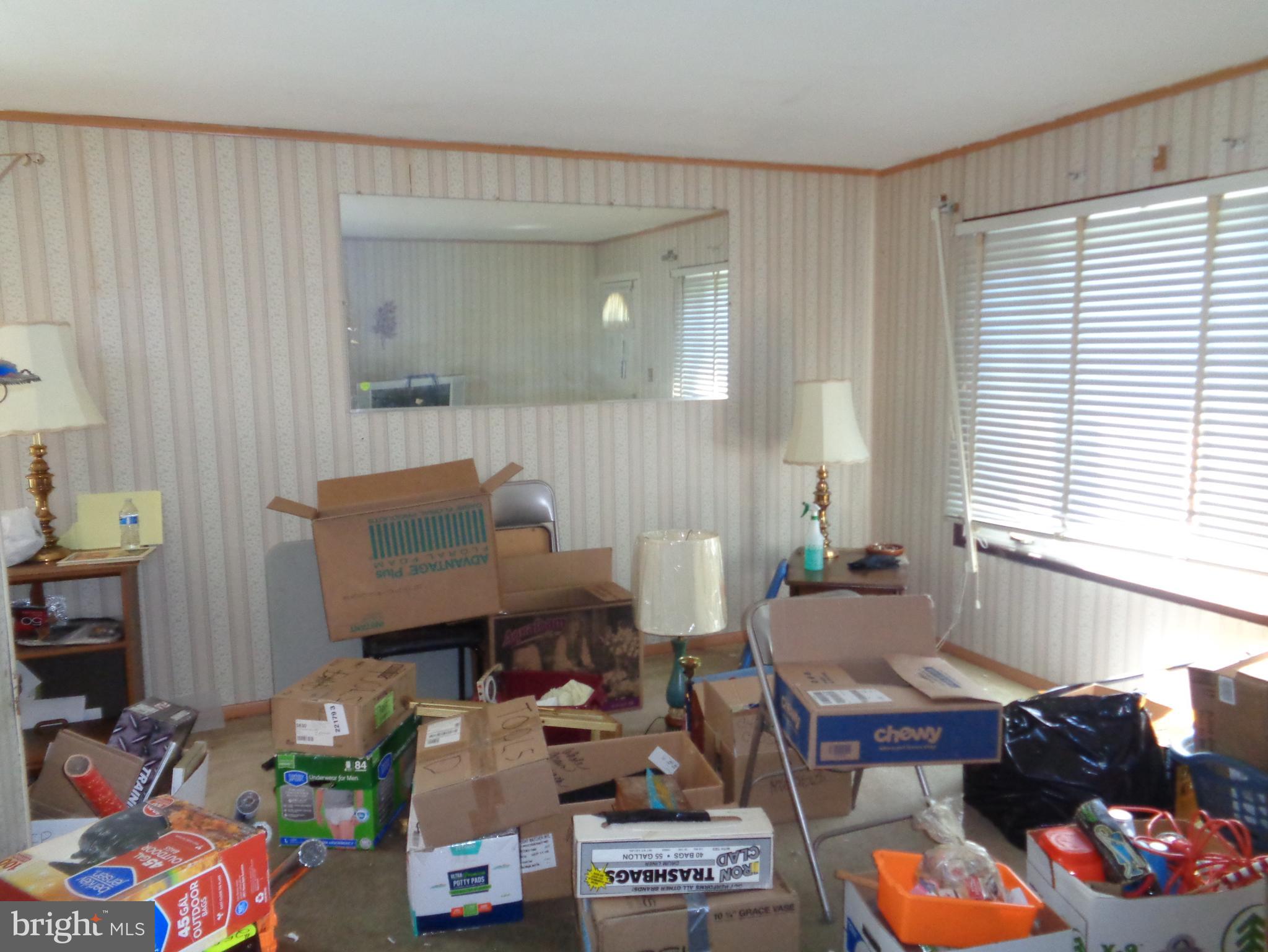 SUBURBIA - Residential