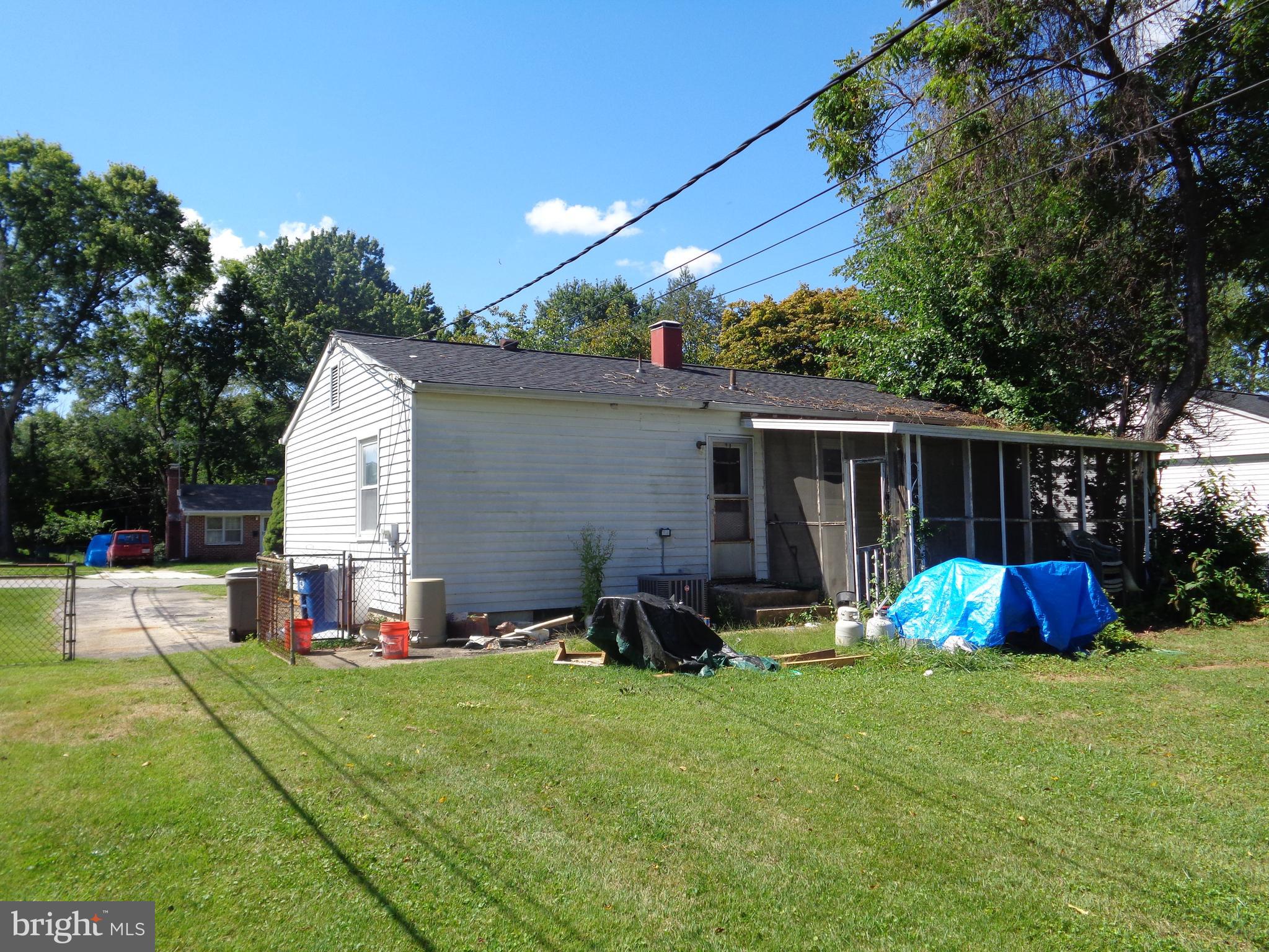 SUBURBIA - Residential