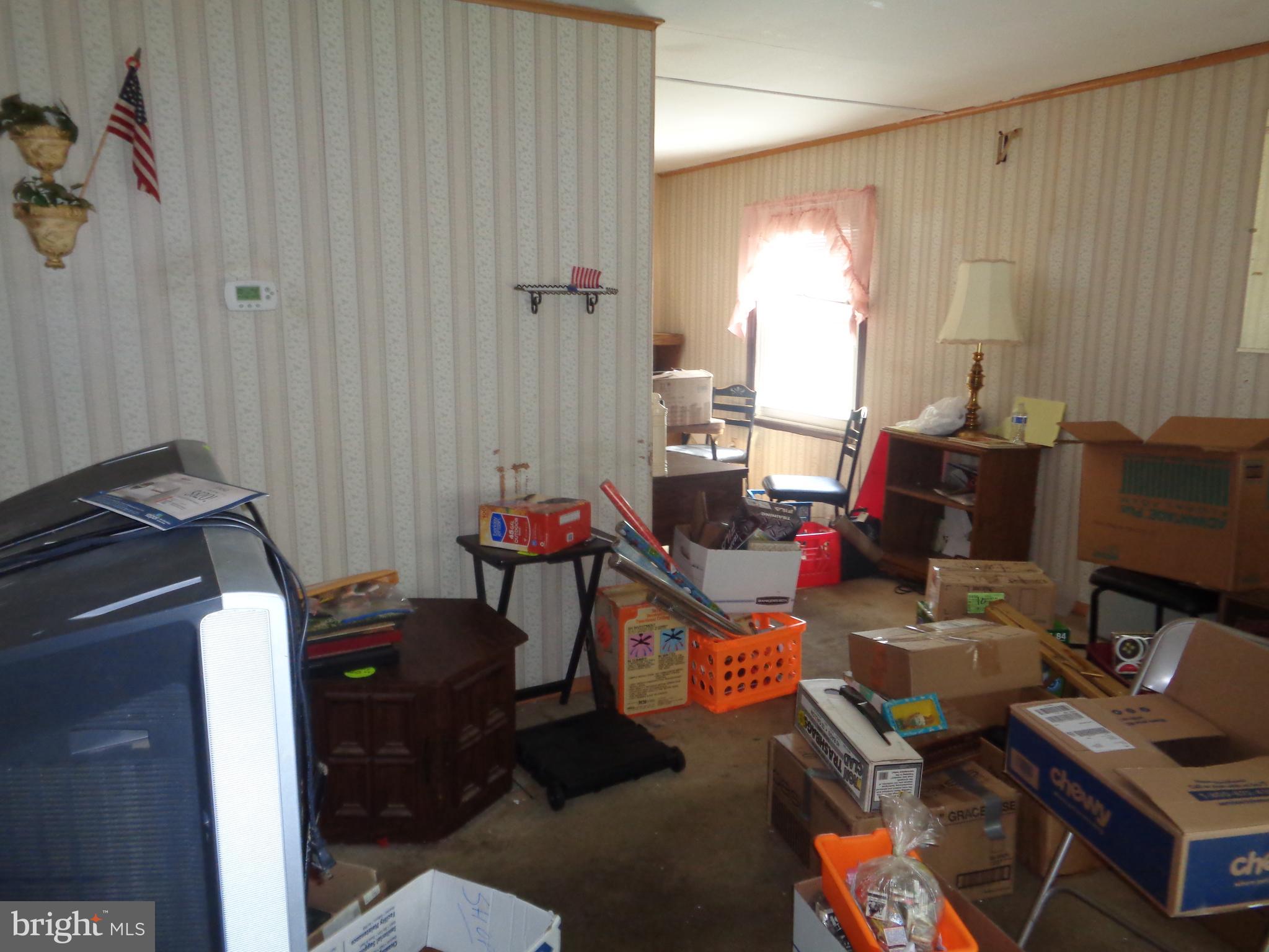 SUBURBIA - Residential