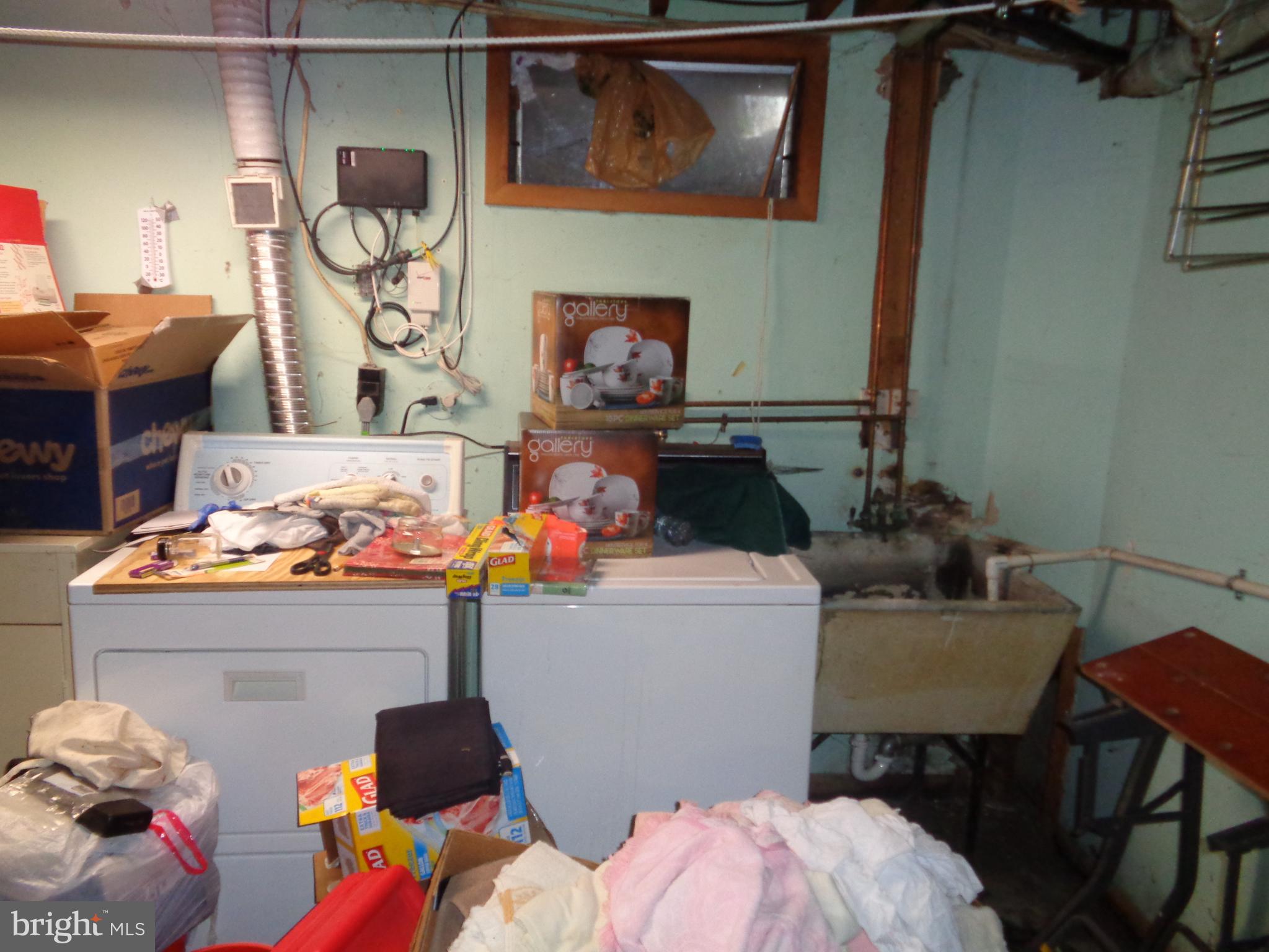 SUBURBIA - Residential