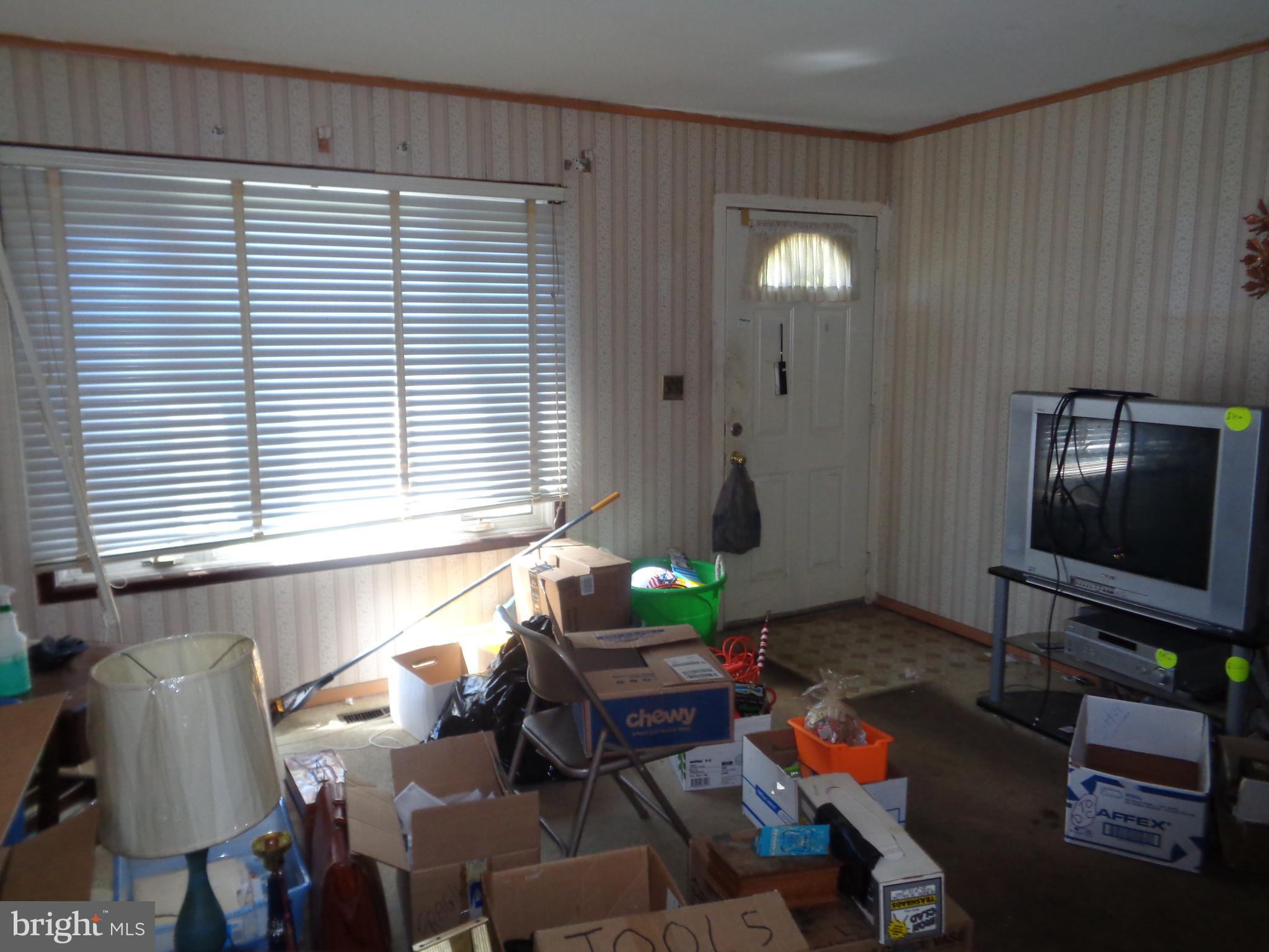 SUBURBIA - Residential