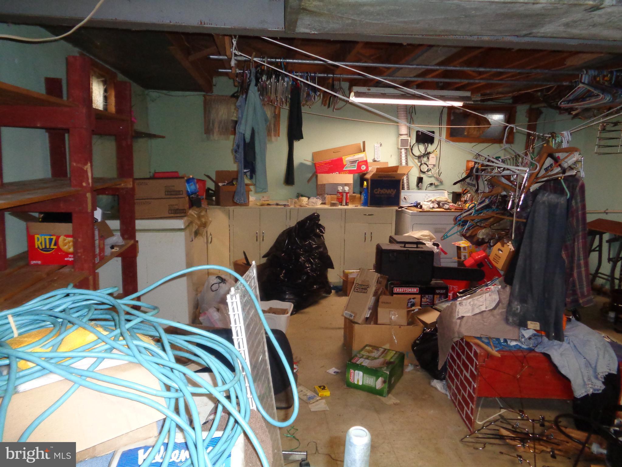 SUBURBIA - Residential