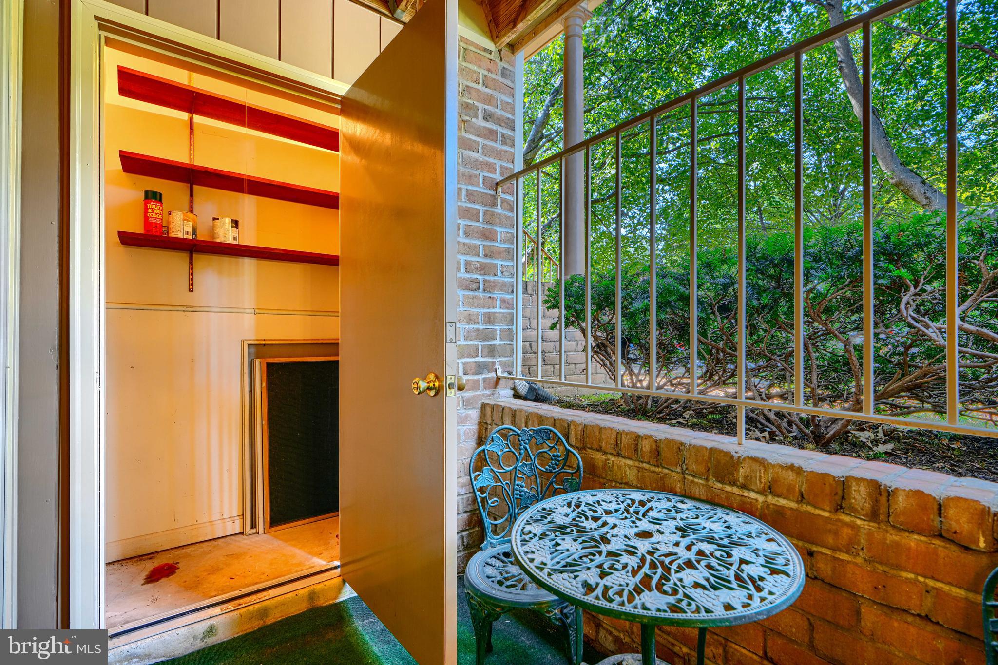 THE POINTE - Residential