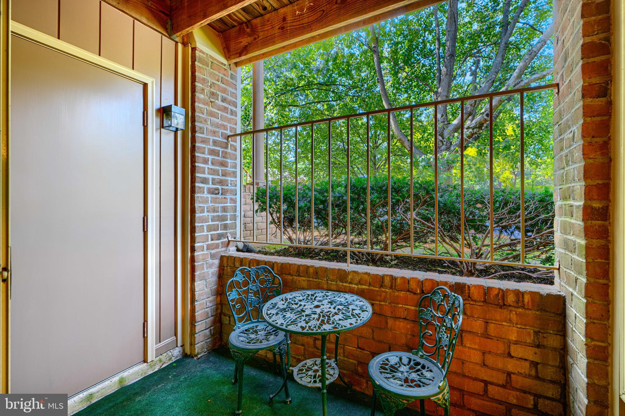 THE POINTE - Residential