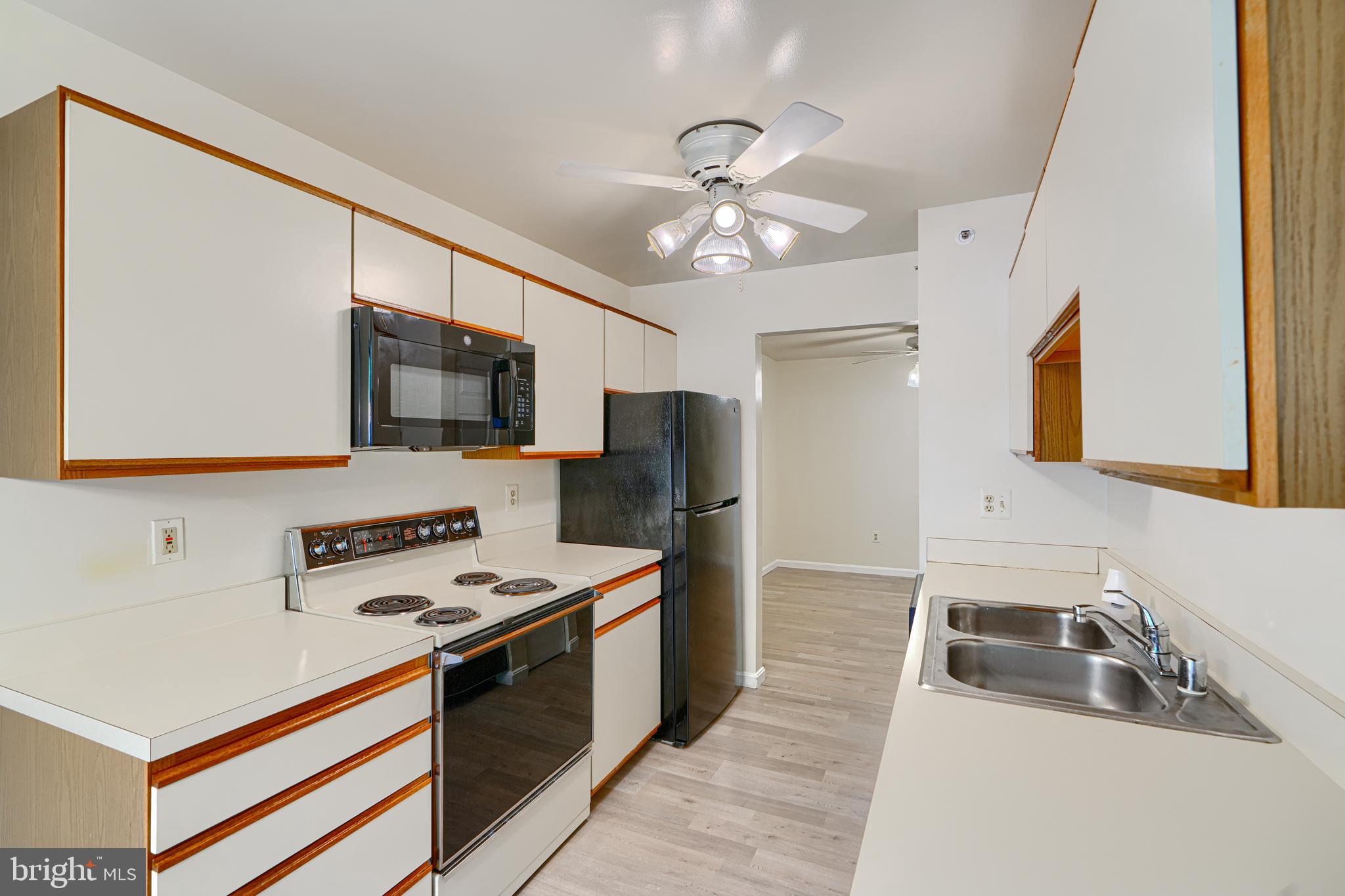 THE POINTE - Residential