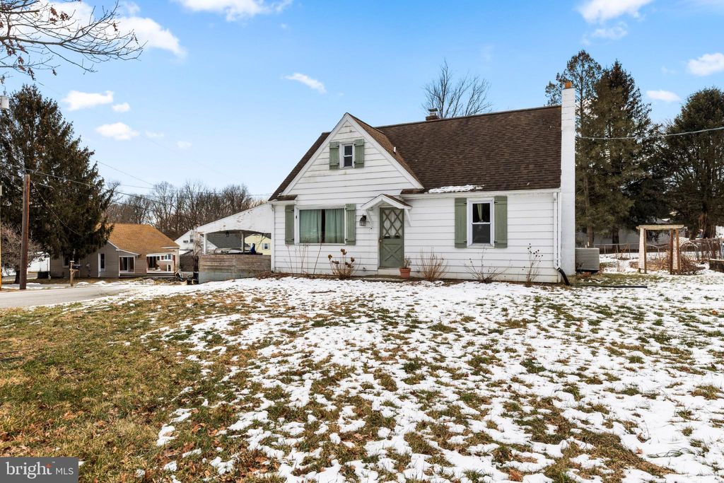 Photo of 2502 Honeysuckle Lane, LANCASTER, PA 17603 (MLS # PALA2082608)