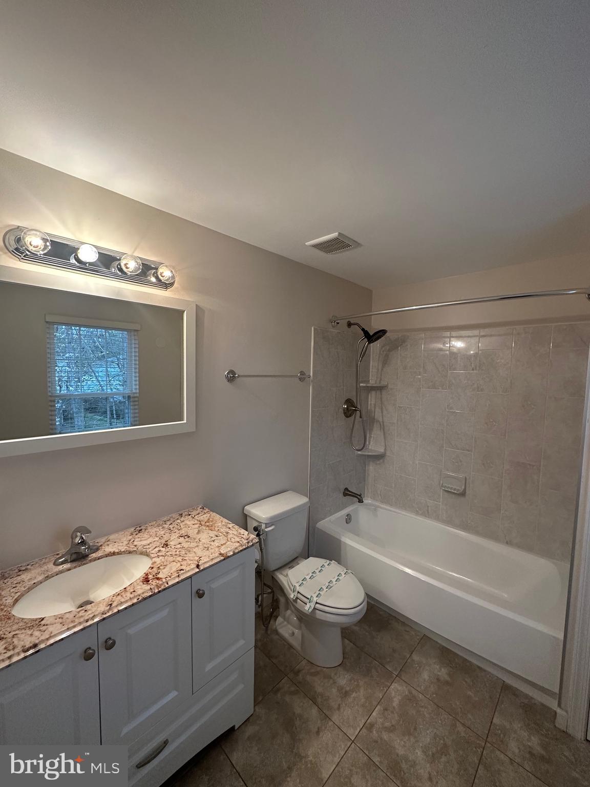 BURKE CENTRE - Residential Lease