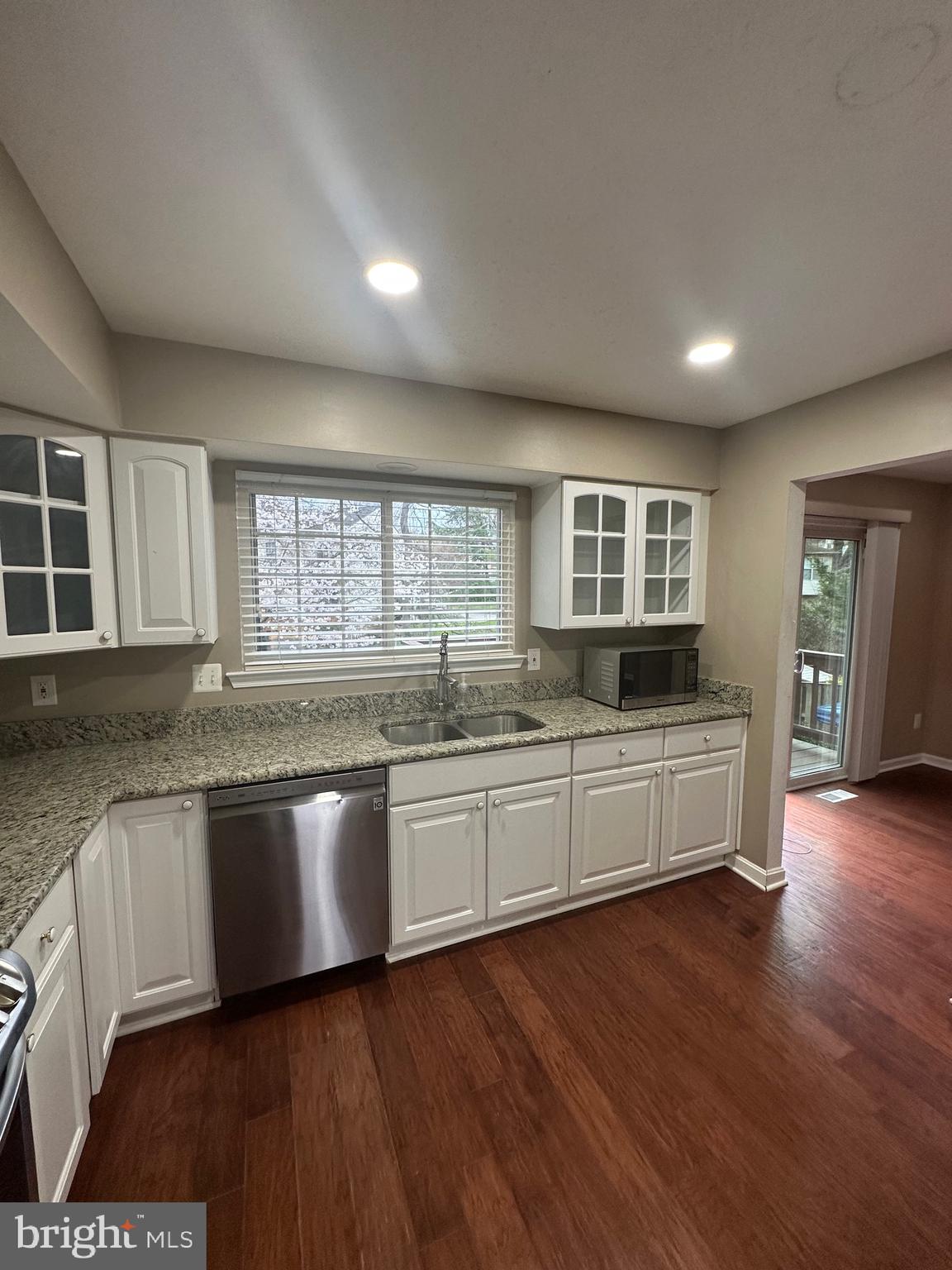 BURKE CENTRE - Residential Lease