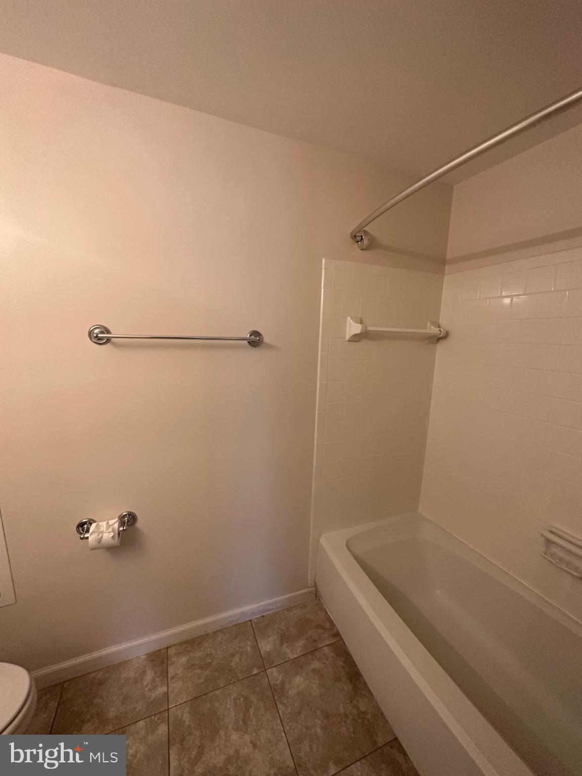 BURKE CENTRE - Residential Lease