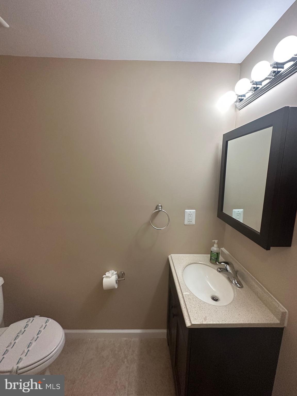 BURKE CENTRE - Residential Lease