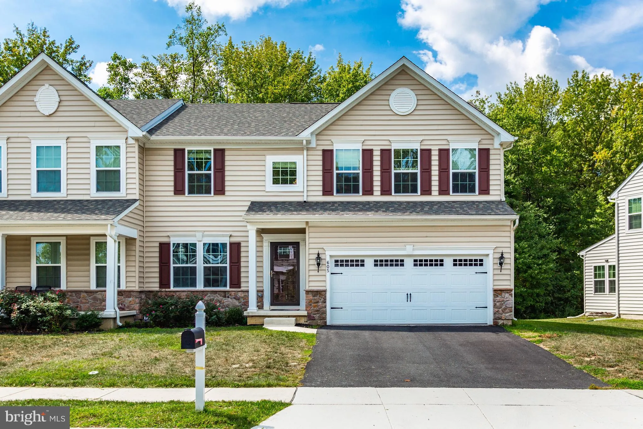 605 N General Knyphausen Court, Newark, DE 19702