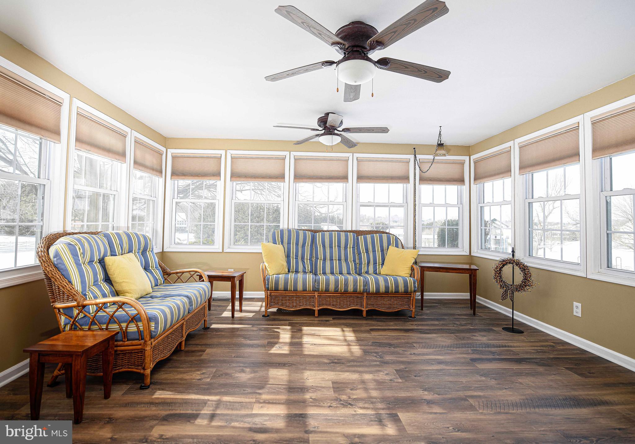 EDWARDS MANOR - Residential