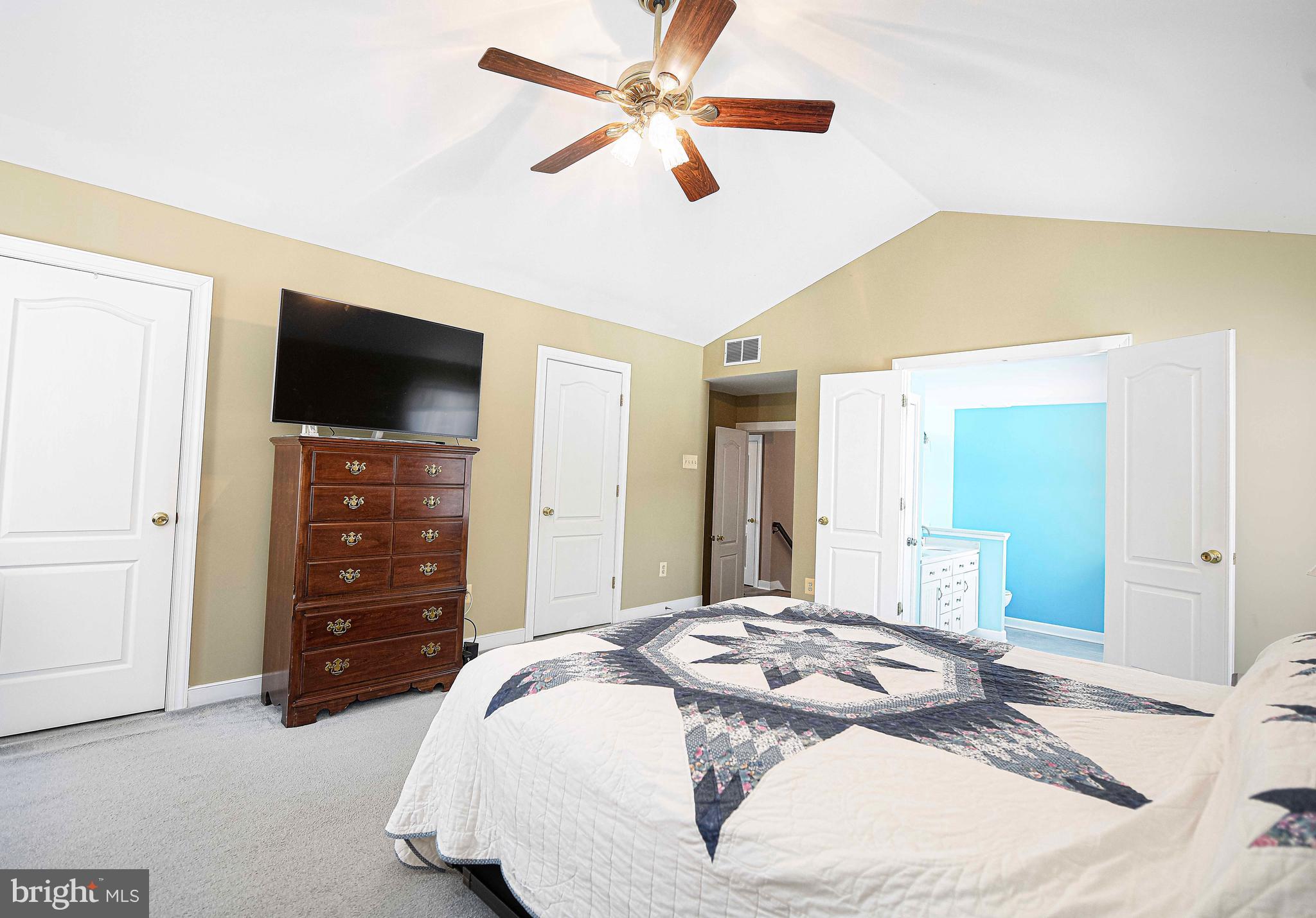 2419 EDWARDS MANOR DRIVE