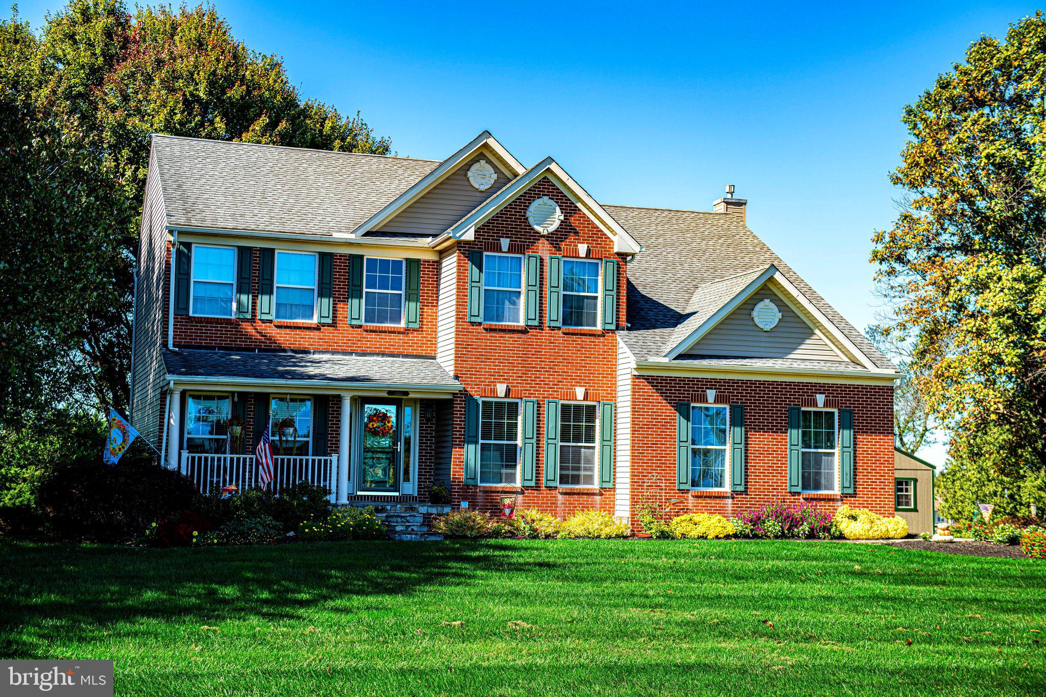 EDWARDS MANOR - Residential