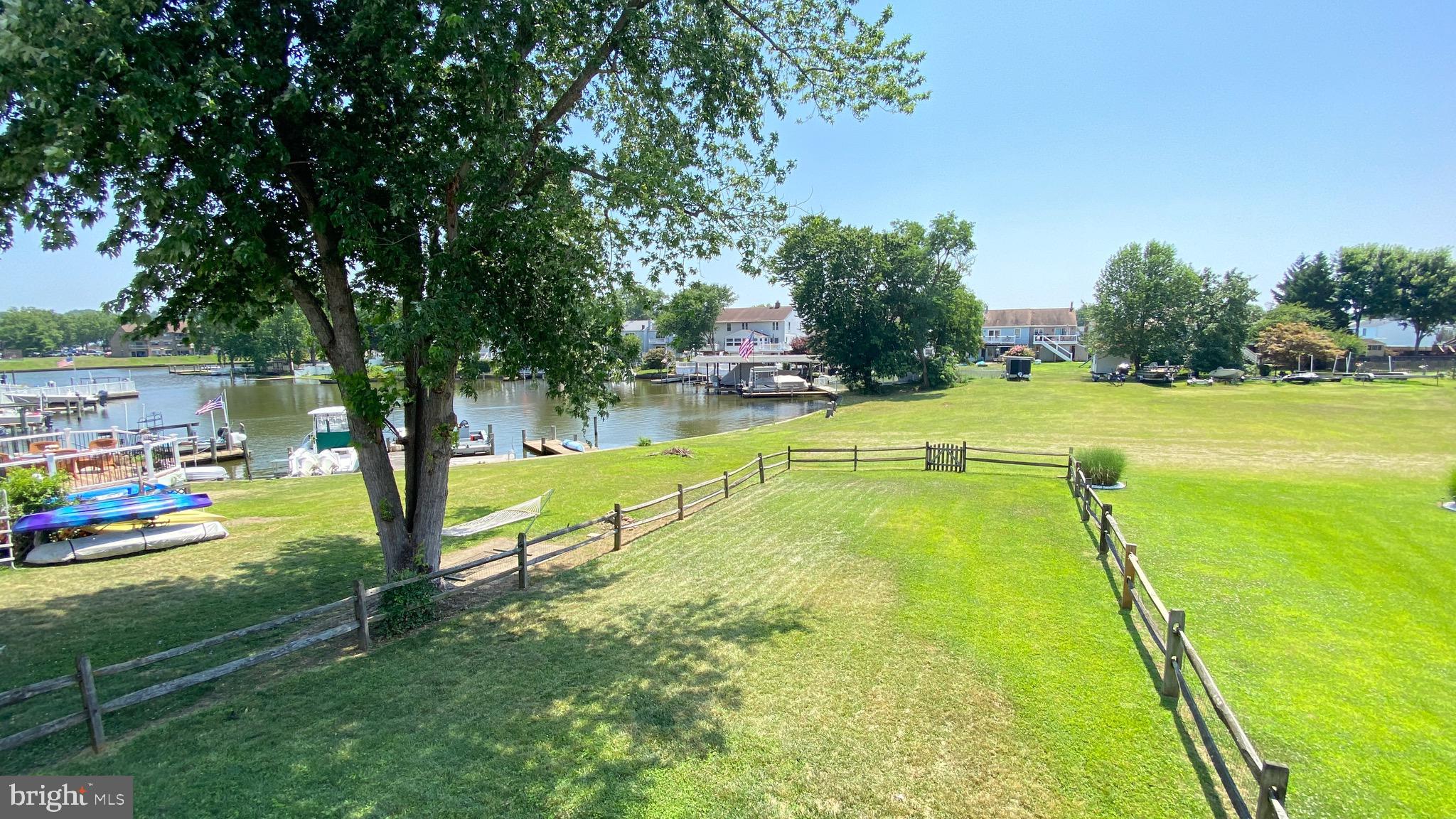 109 BREAKWATER COURT