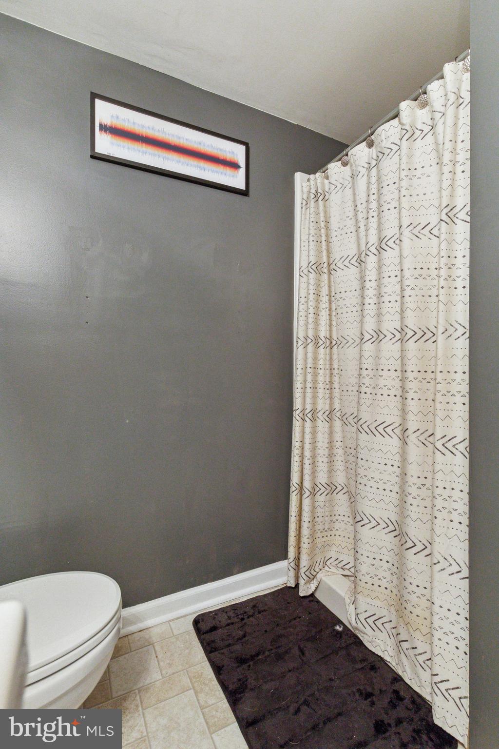 JEFFERSONVILLE - Residential