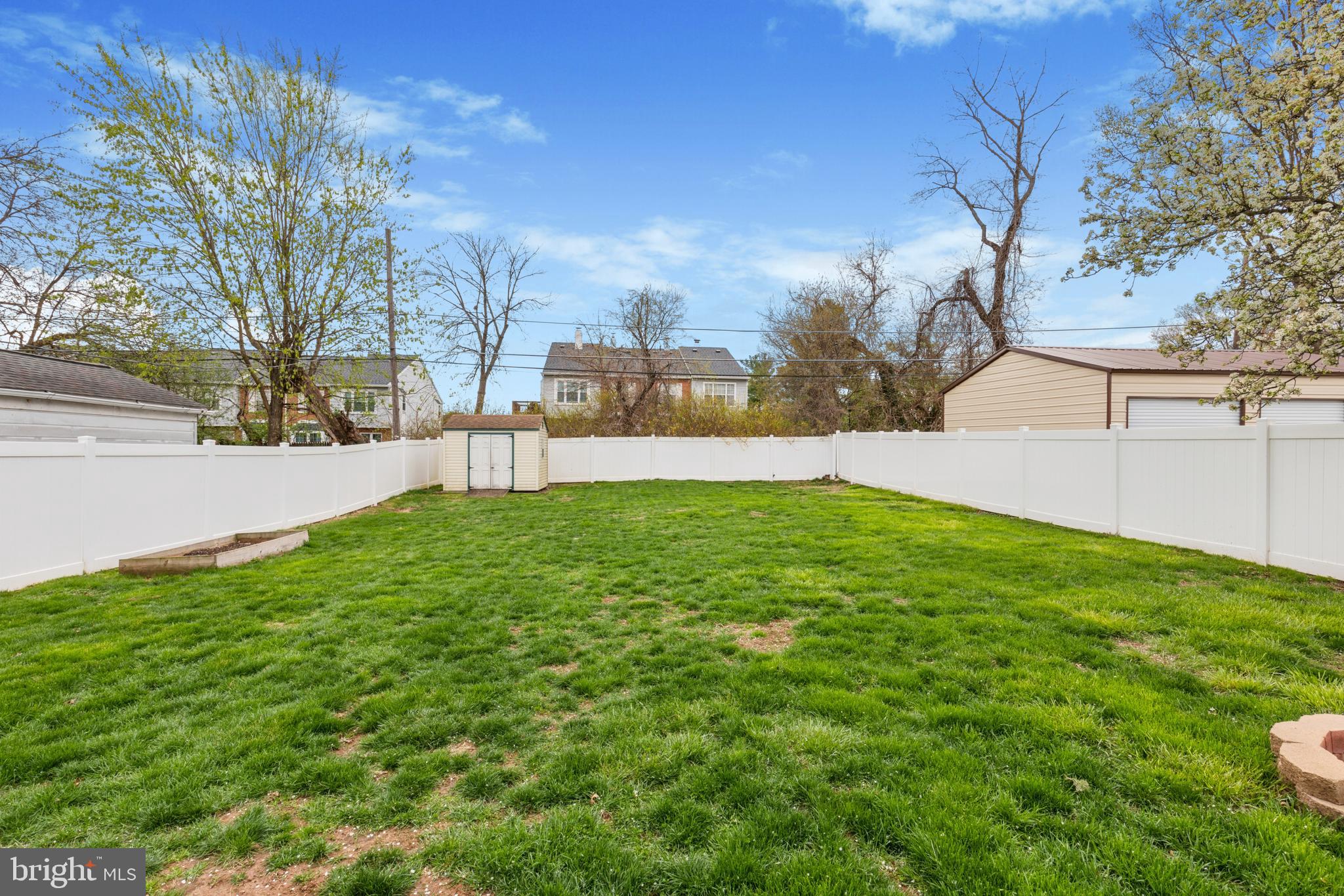 JEFFERSONVILLE - Residential