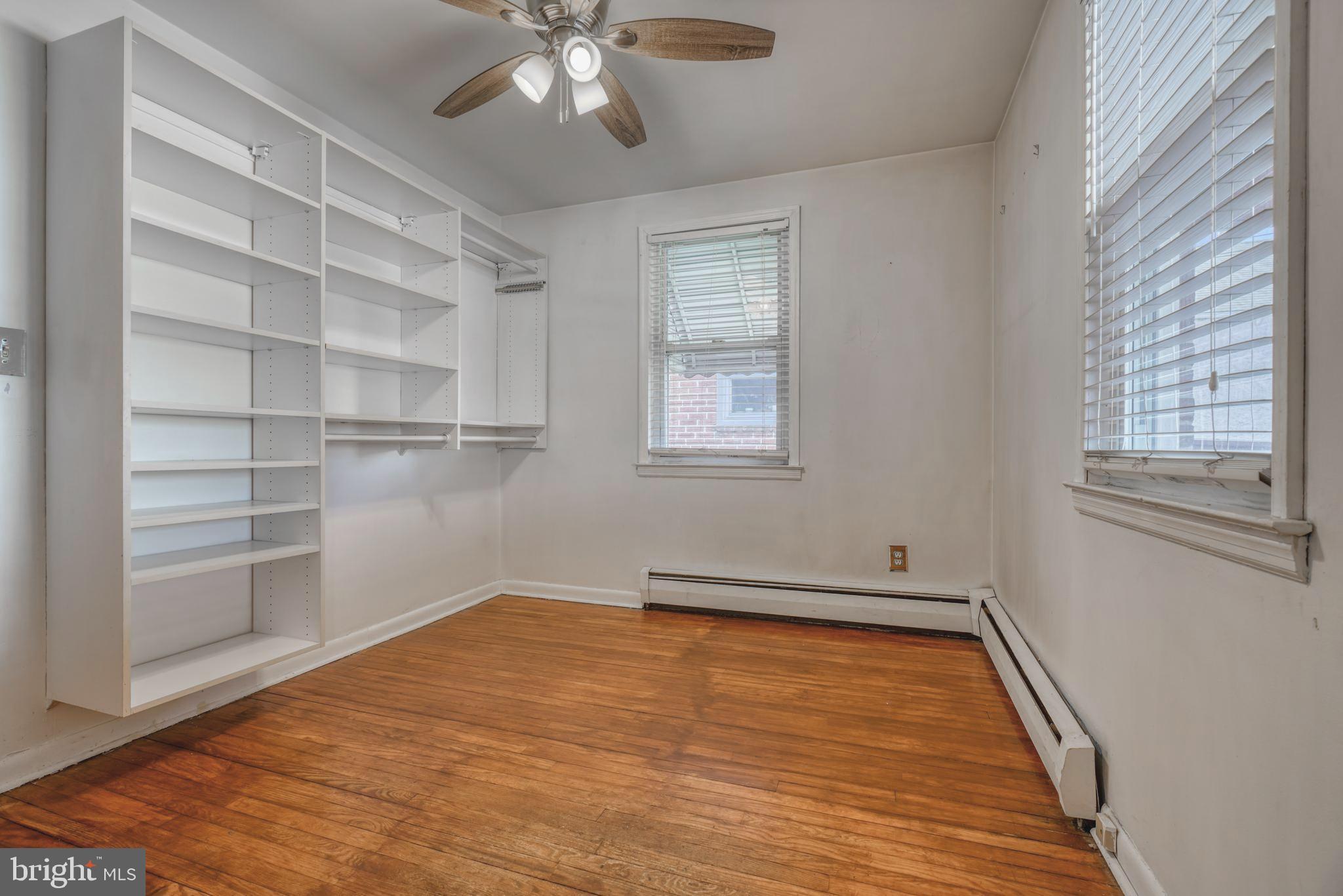 PARKVILLE HEIGHTS - Residential