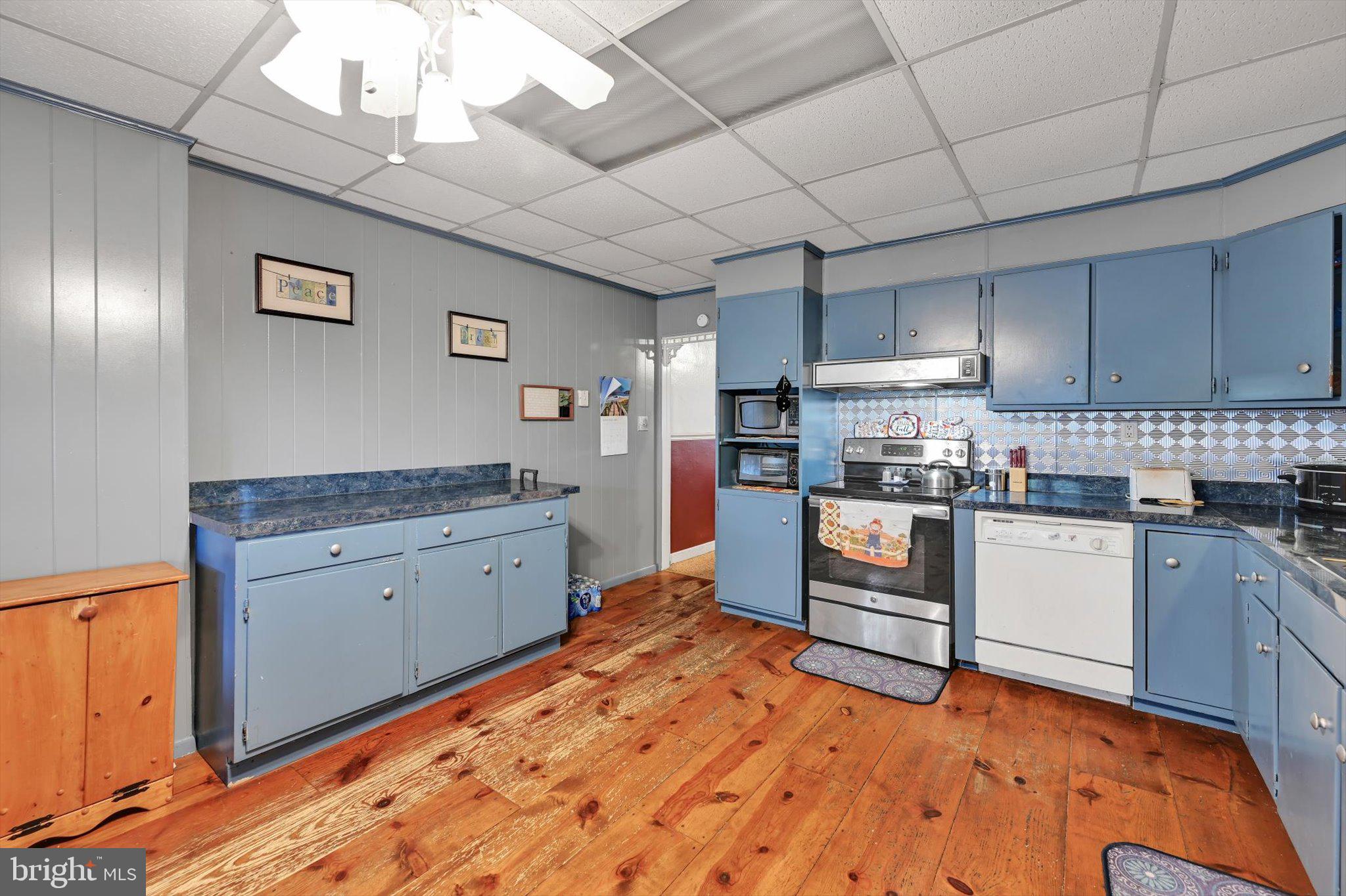 SHENANDOAH HEIGHTS - Residential