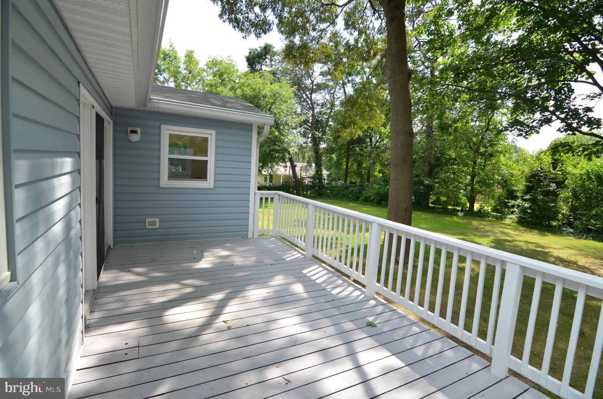 ELMHURST - Residential