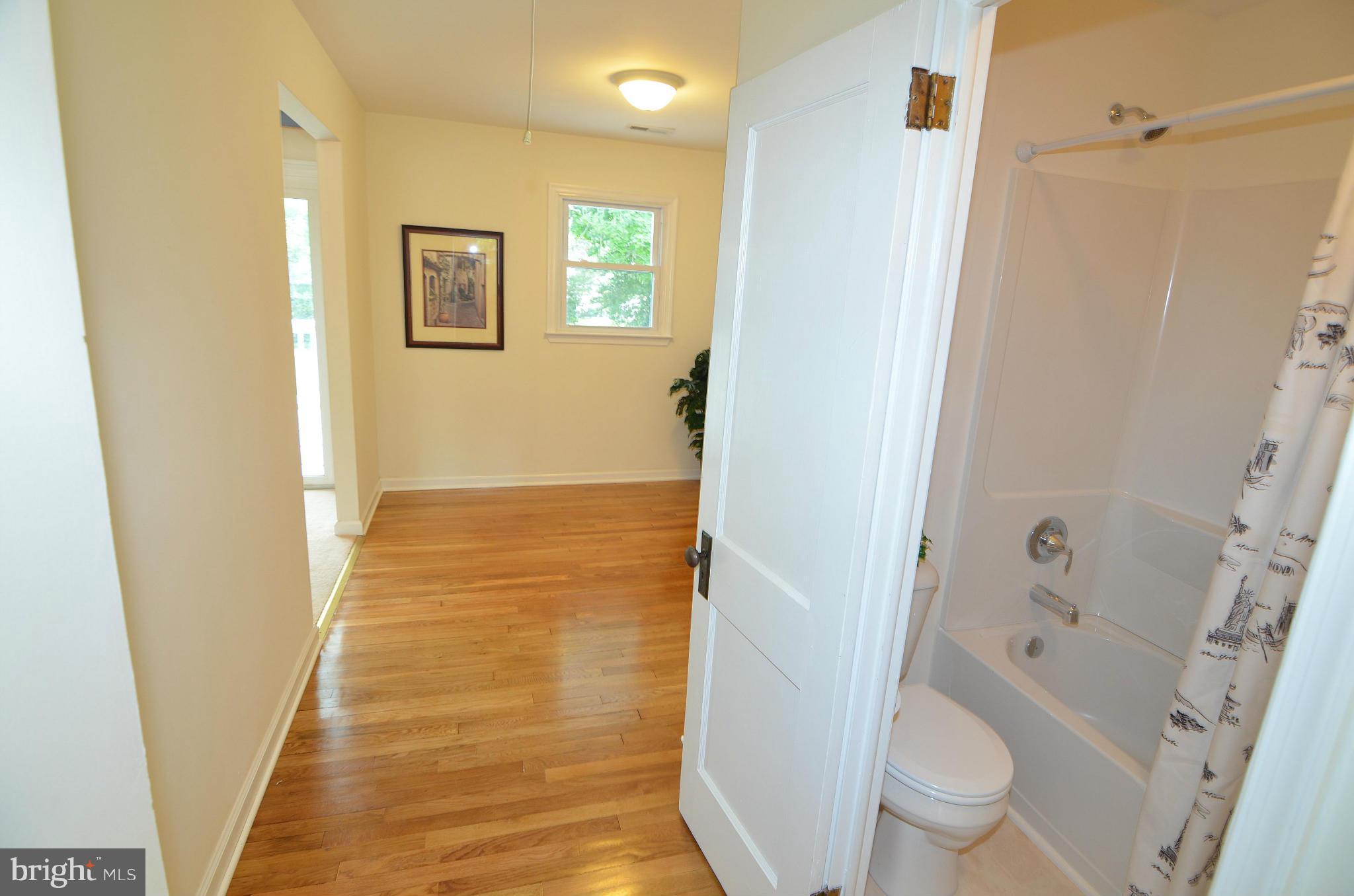 ELMHURST - Residential