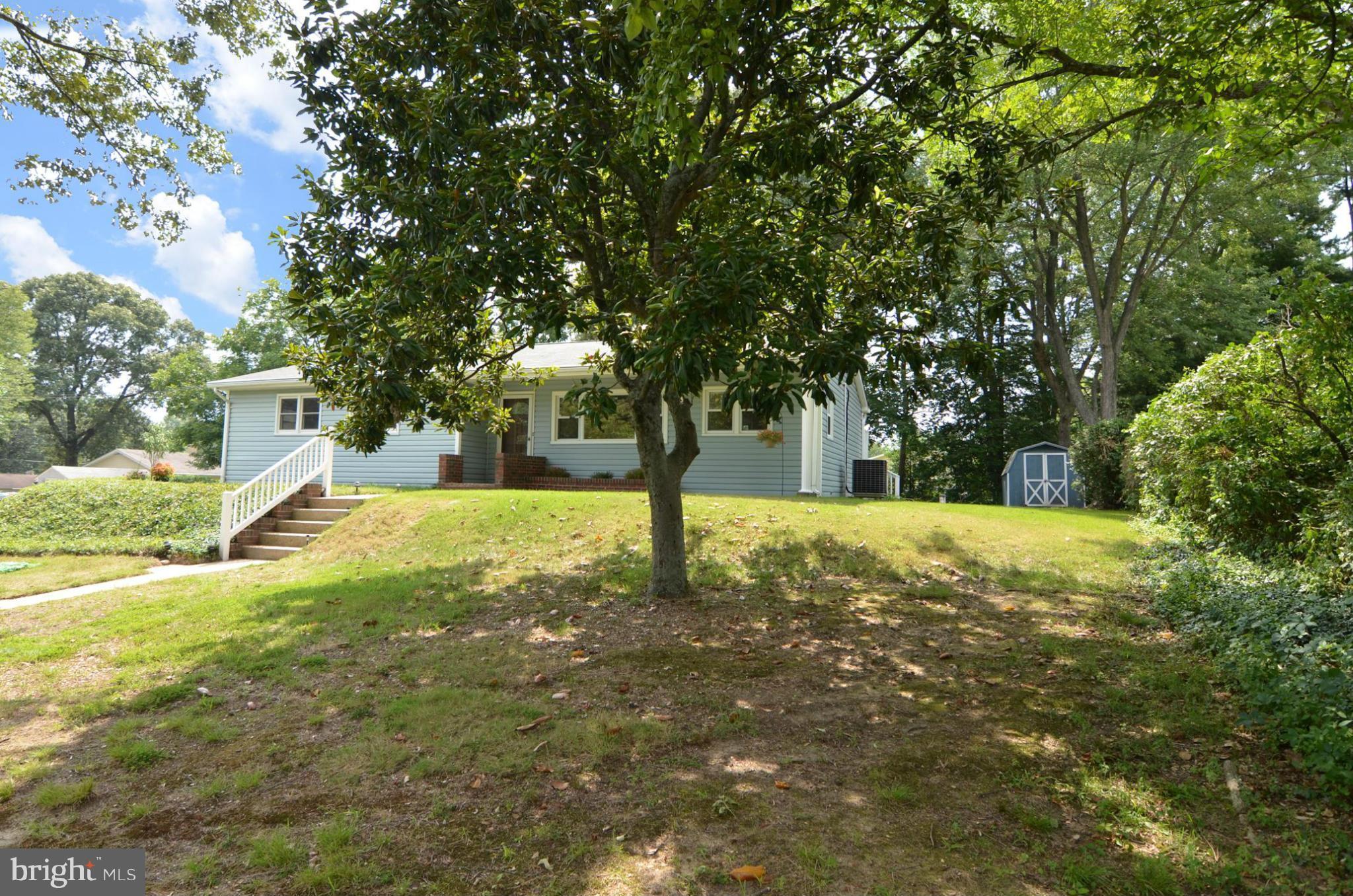 ELMHURST - Residential