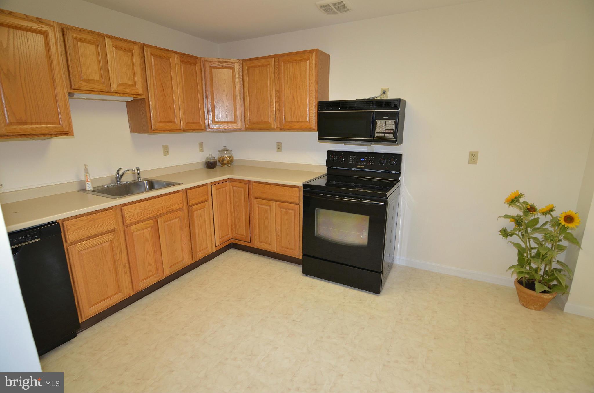 ELMHURST - Residential