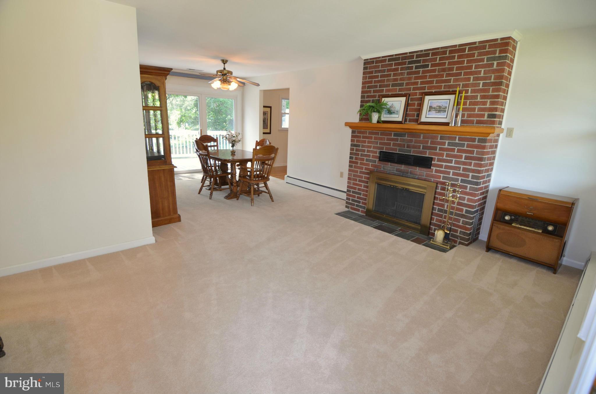 ELMHURST - Residential