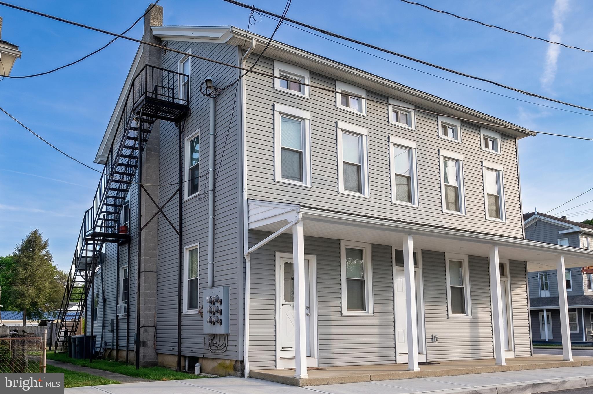 8 E BROADWAY