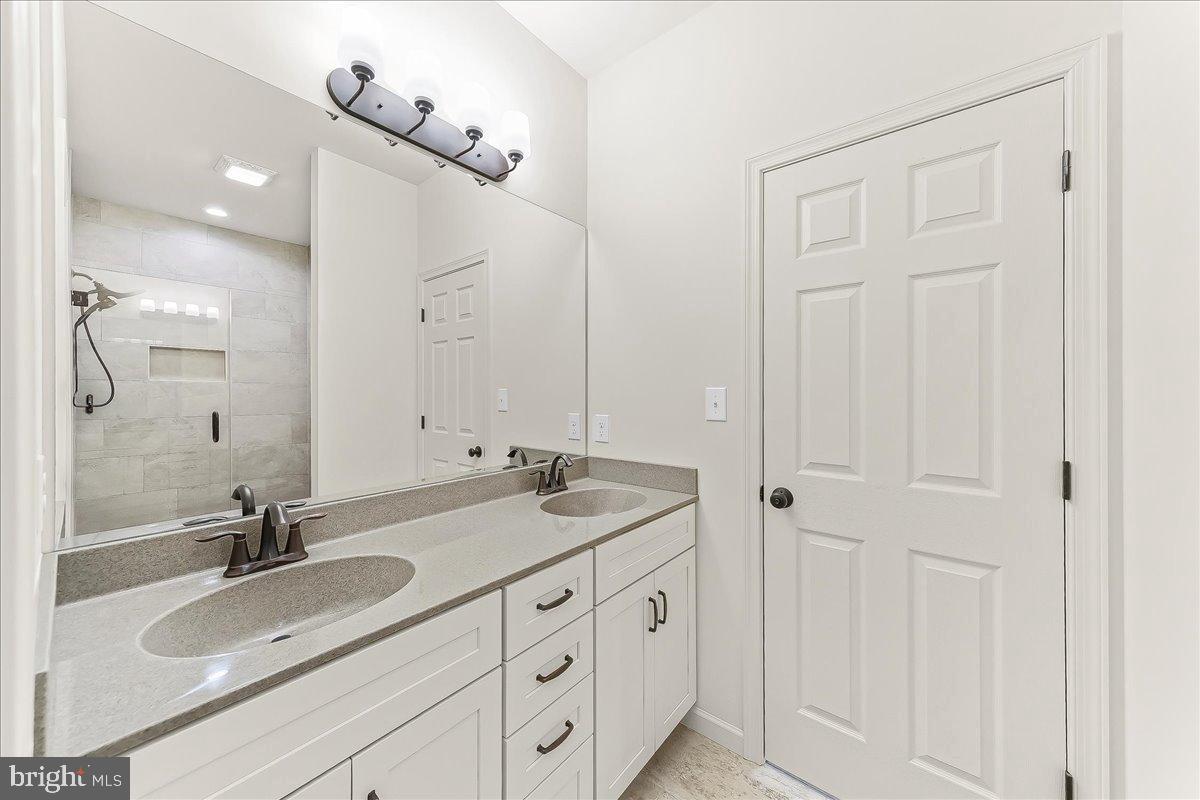 PINE VIEW ESTATES - Residential