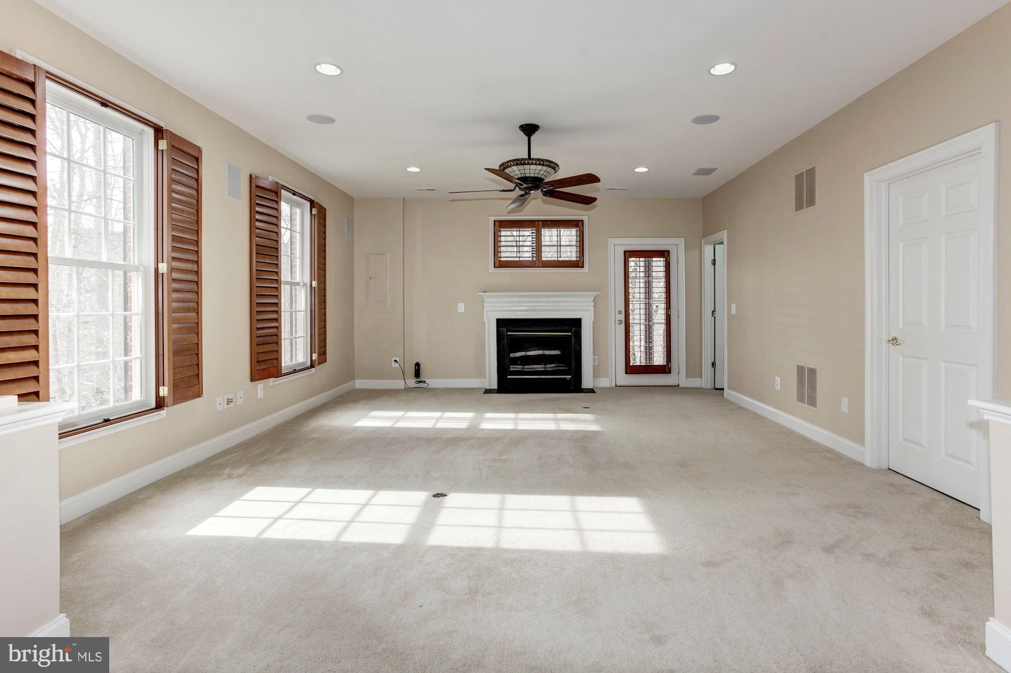 LORTON VALLEY NORTH - Residential