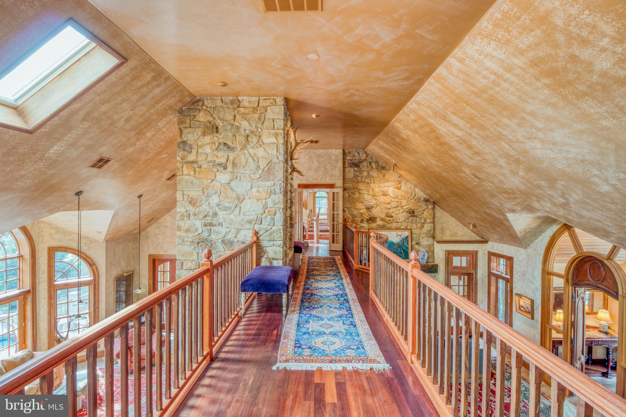 EDGEHILL - Residential